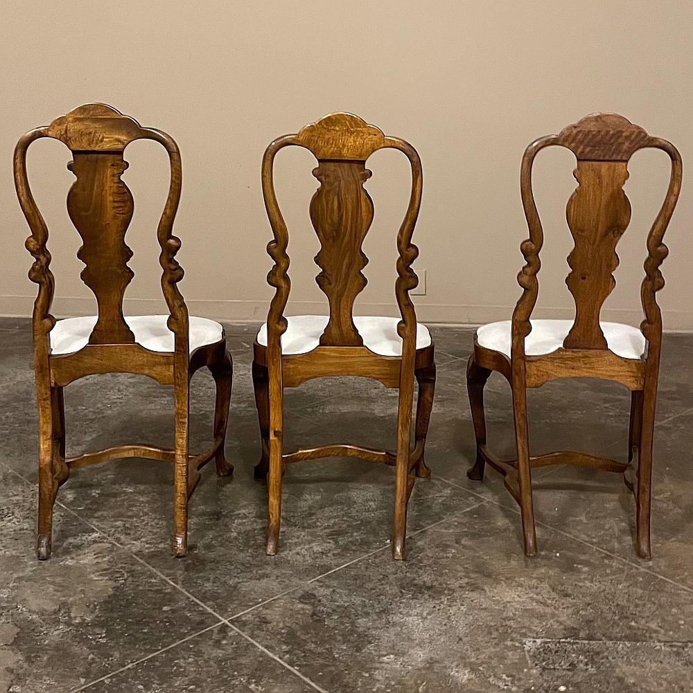 Ensemble de 8 chaises de salle à manger Queen Anne comprenant 2 fauteuils en vente 9