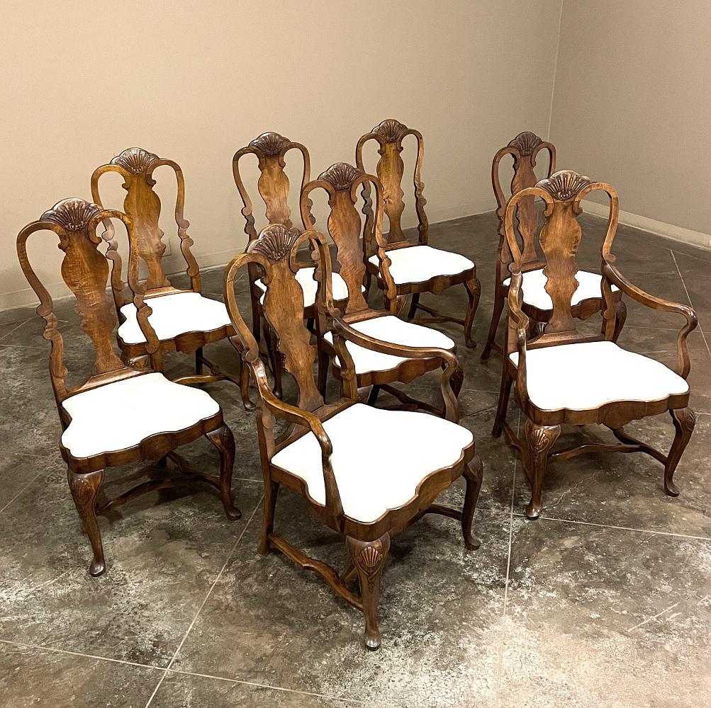English Set of 8 Queen Anne Dining Chairs Includes 2 Armchairs For Sale