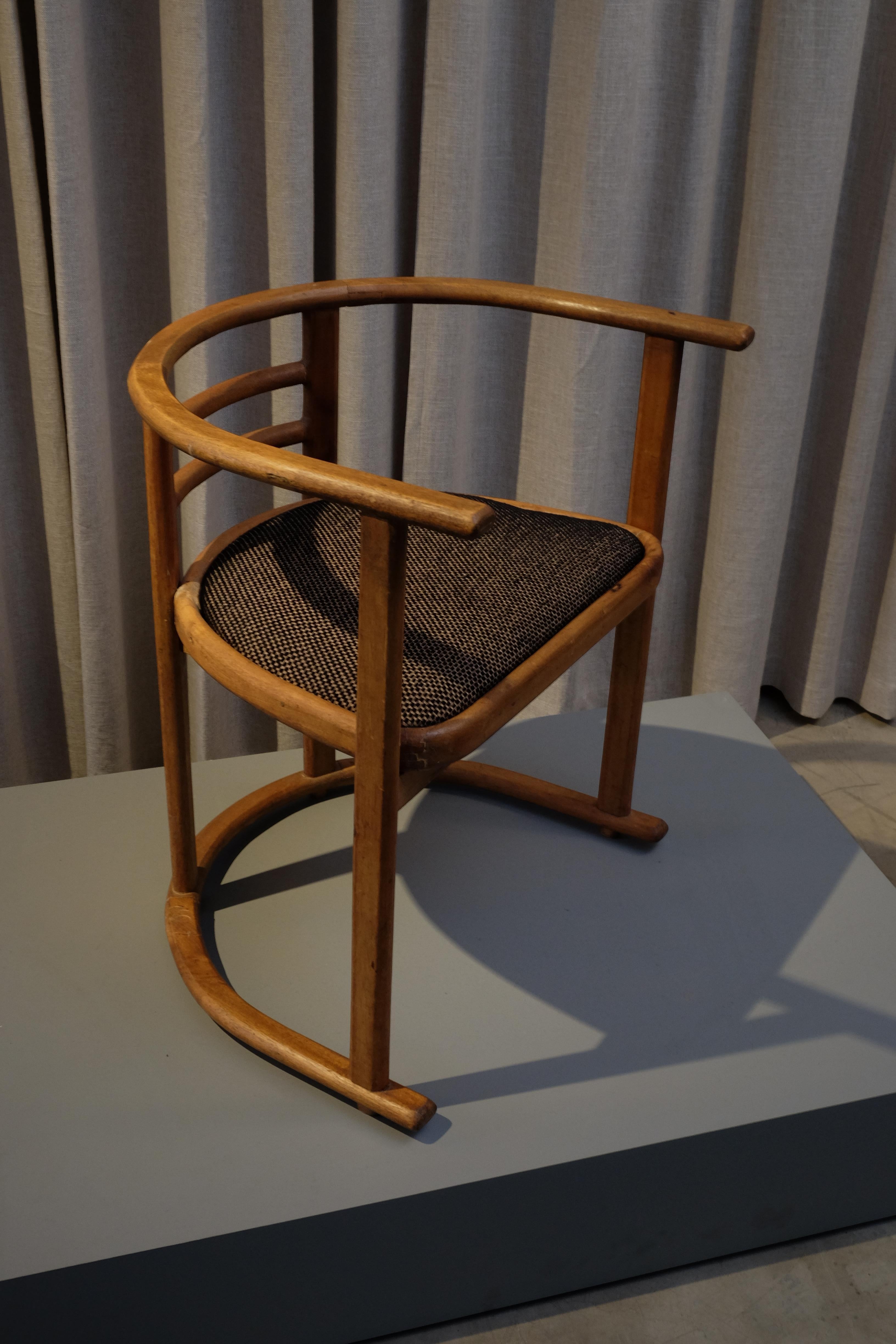 Set of 8 Rare Dining Chairs, Sweden, circa 1920s im Zustand „Relativ gut“ in Stockholm, SE