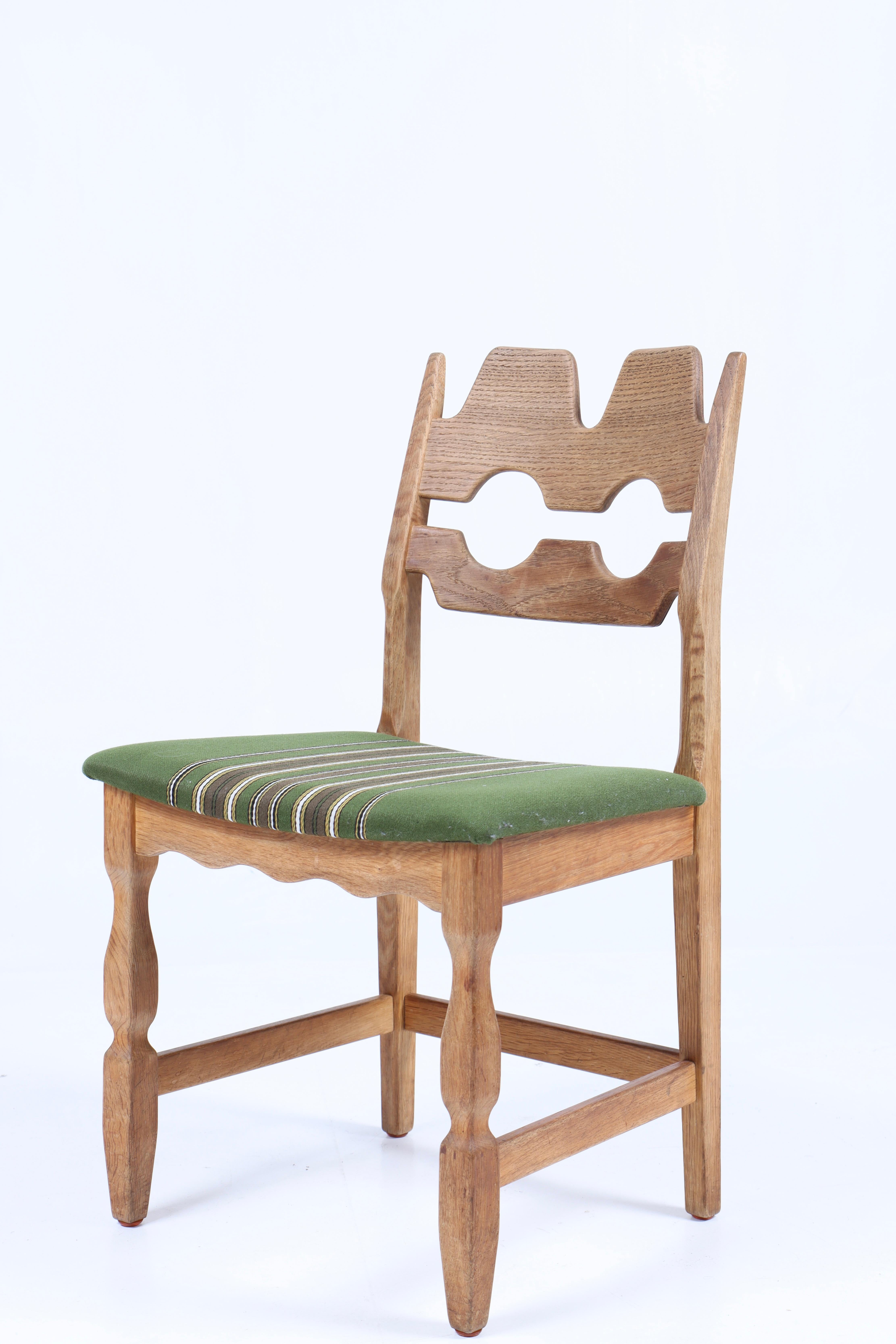 Danish Set of 8 Razor blade Chairs in Oak by Henning Kjærnulf, 1960s