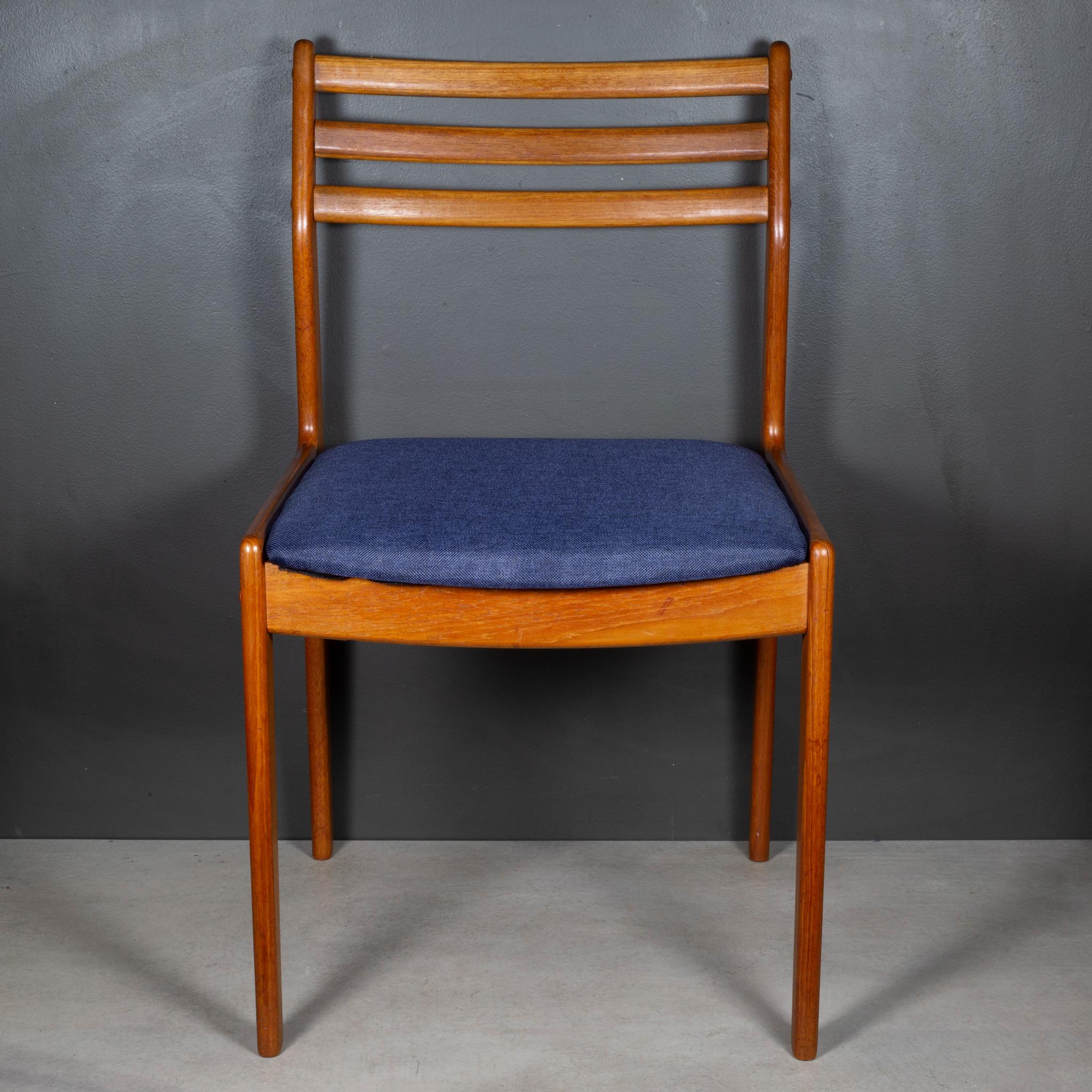 Set of 8 Mid-century Danish Teak Dining Chairs c.1960 For Sale 5