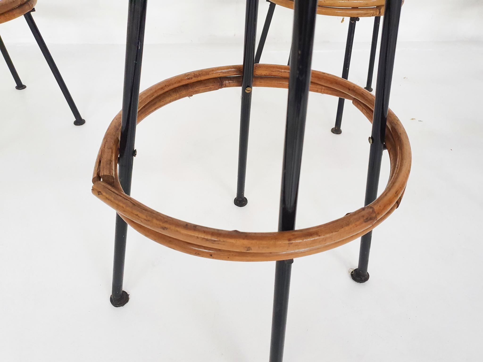 Set of 8 Rohe Noordwolde Rattan Bar Stools, the Netherlands, 1950's In Good Condition In Amsterdam, NL