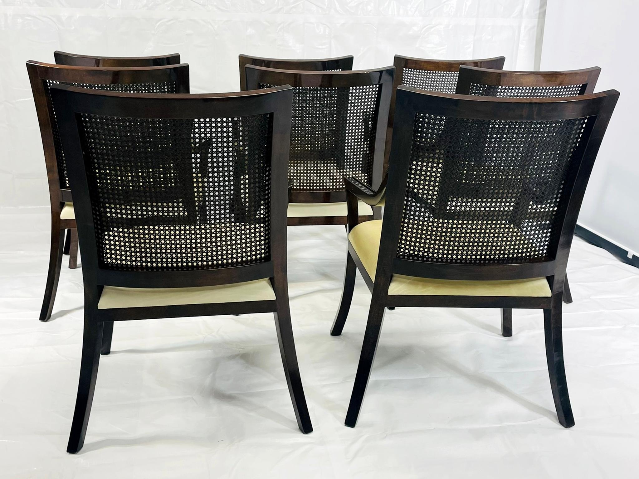 Classique américain Ensemble de 8 fauteuils Rose Tarlow en bois massif et dossier en rotin, fabriqués à Los Angeles, USA en vente
