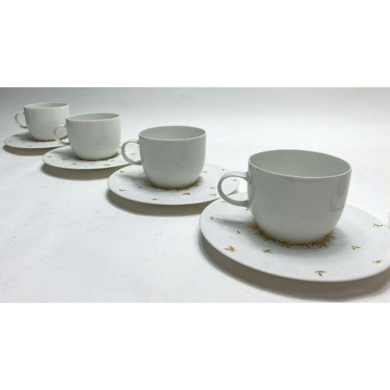 Set of 8 Rosenthal Magic Flute Papageno Gilt Porcelain Cup & Saucers In Excellent Condition In Gardena, CA