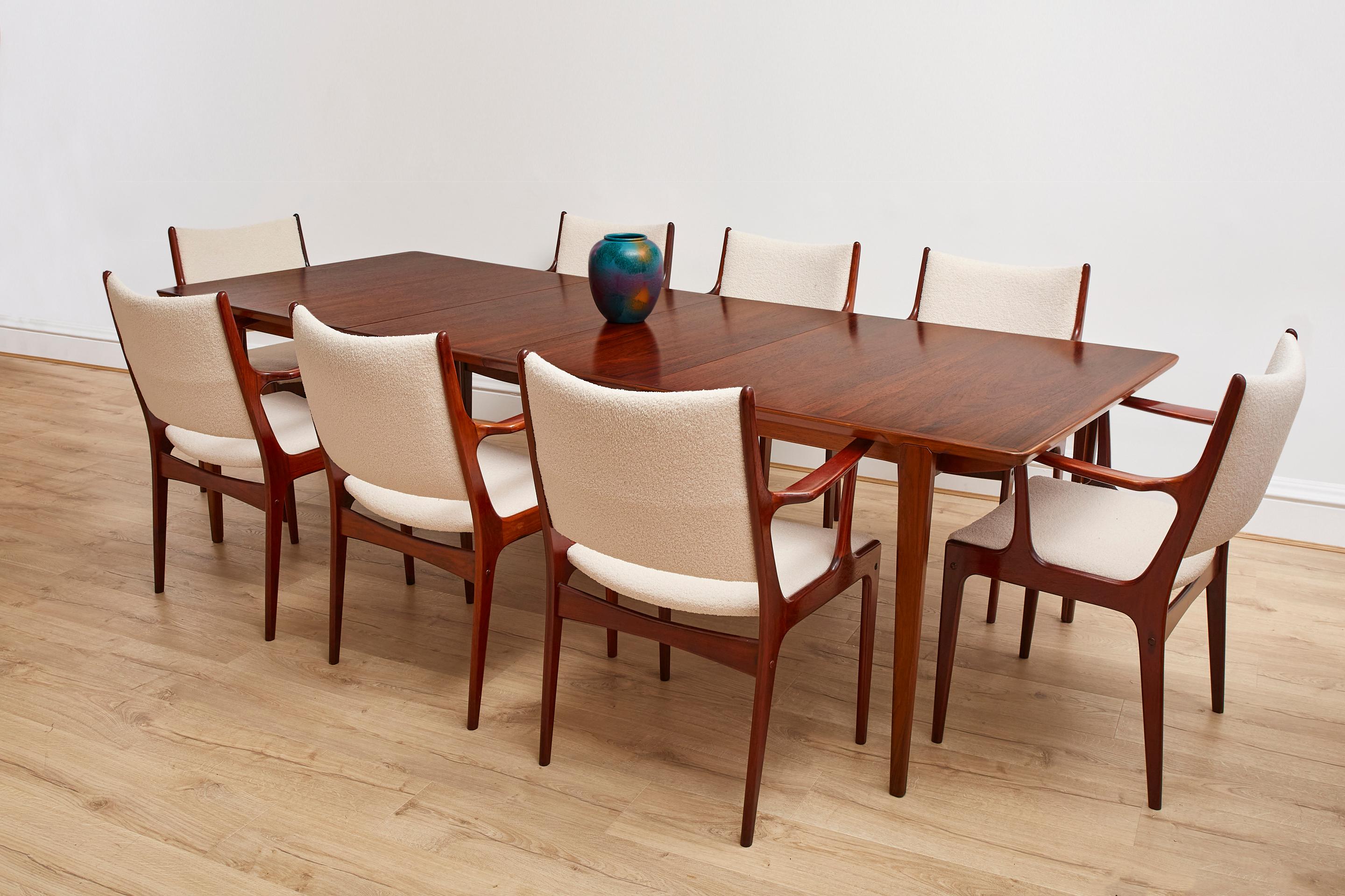 Mid-Century Modern Set of 8 Rosewood Danish dining chairs, 1960s by Johannes Andersen 