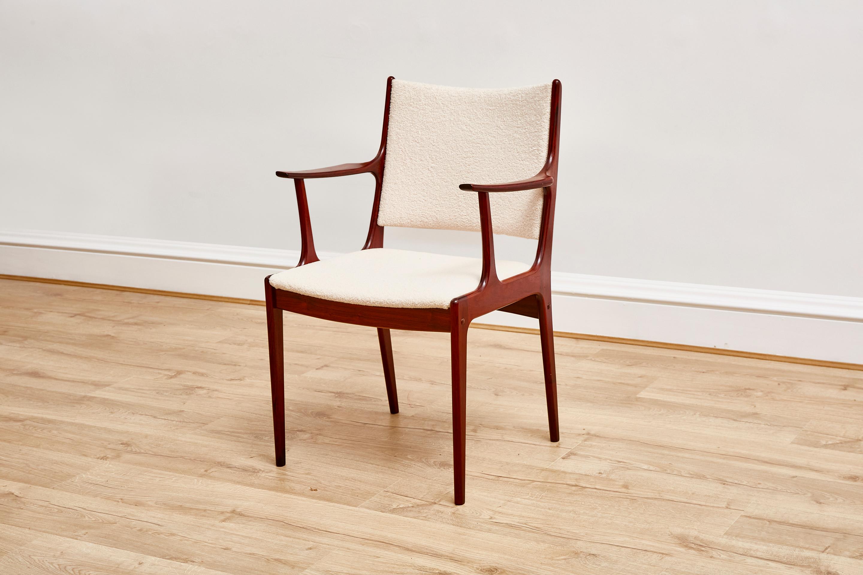 Set of 8 Rosewood Danish dining chairs, 1960s by Johannes Andersen  1