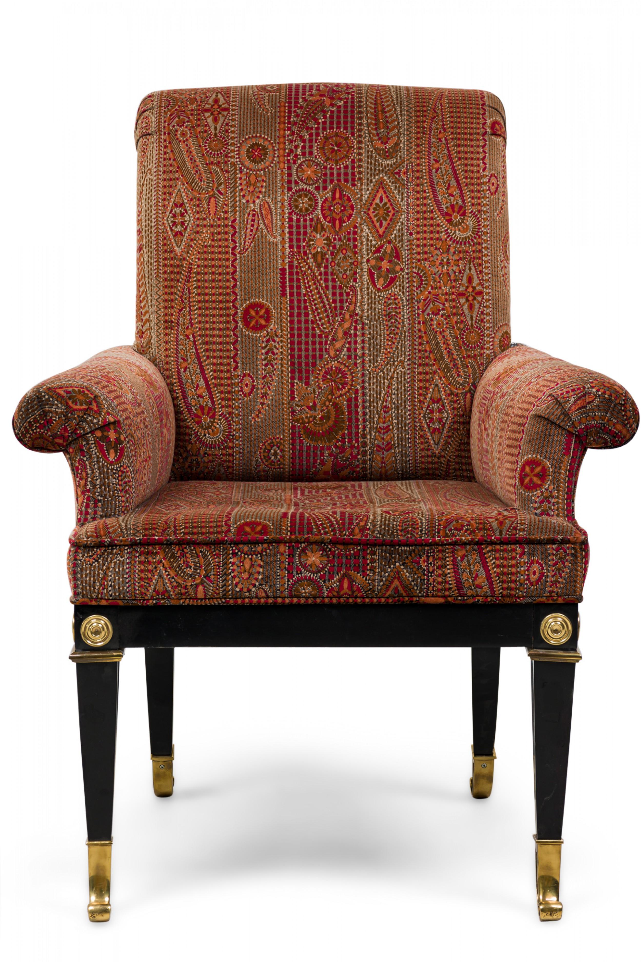 Mid-Century moderno Set di 8 sedie da pranzo russe laccate, montate su bronzo e imbottite di rosso in vendita