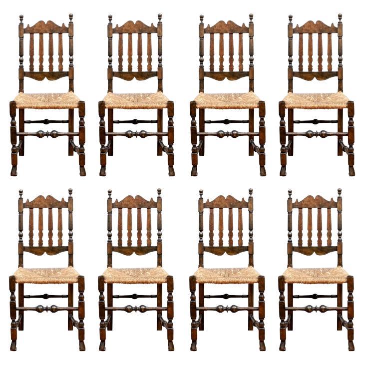 Ensemble de 8 chaises d'appoint rustiques à dossier rampe en vente