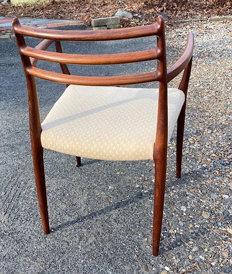 Hand-Carved Set of 8 Scandinavian Mid-Century Modern Dining Chairs by J.L. Møller