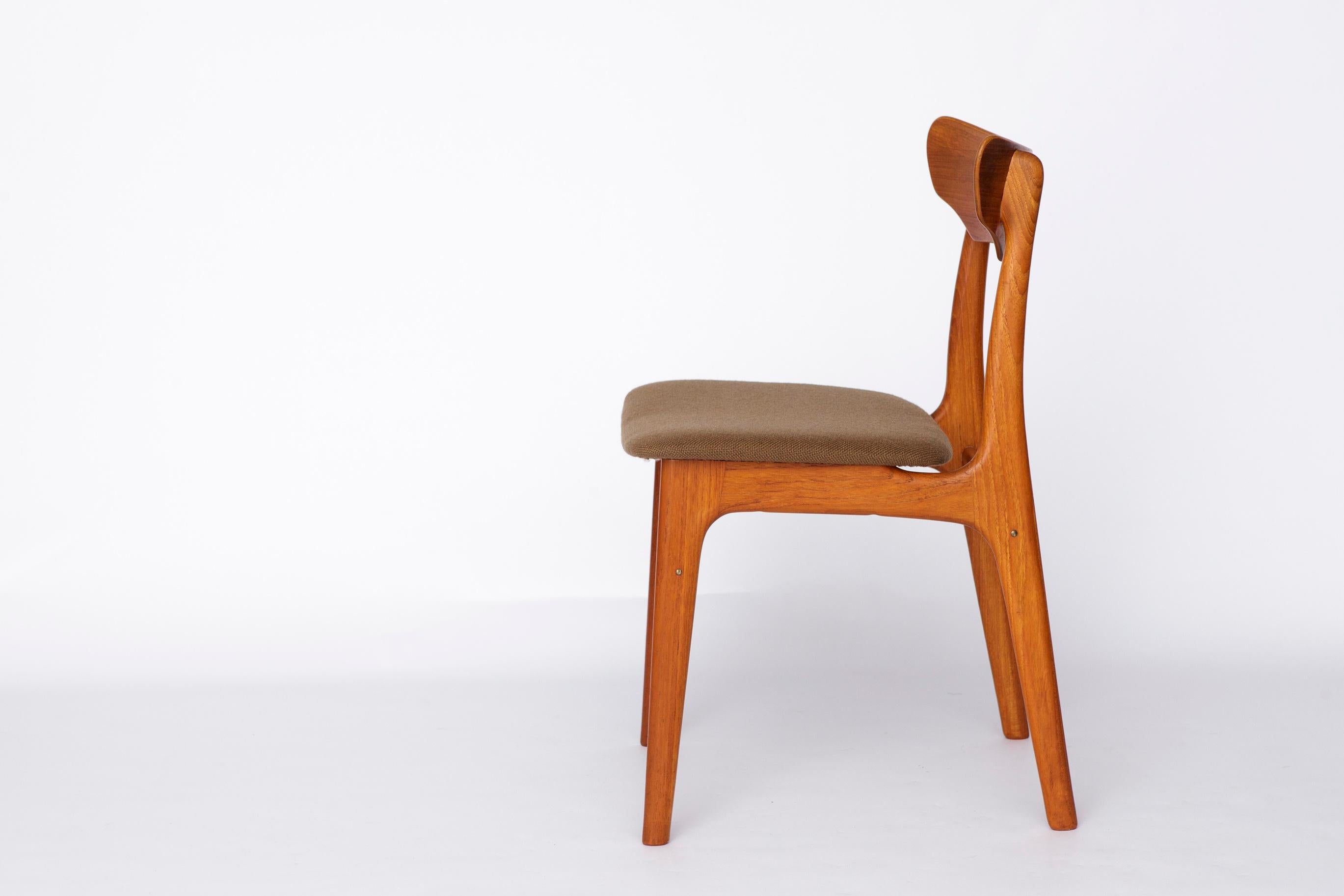 Lucidato Set di 8 sedie Schiønning & Elgaard - Design danese degli anni '60 per HS Møbler, teak in vendita