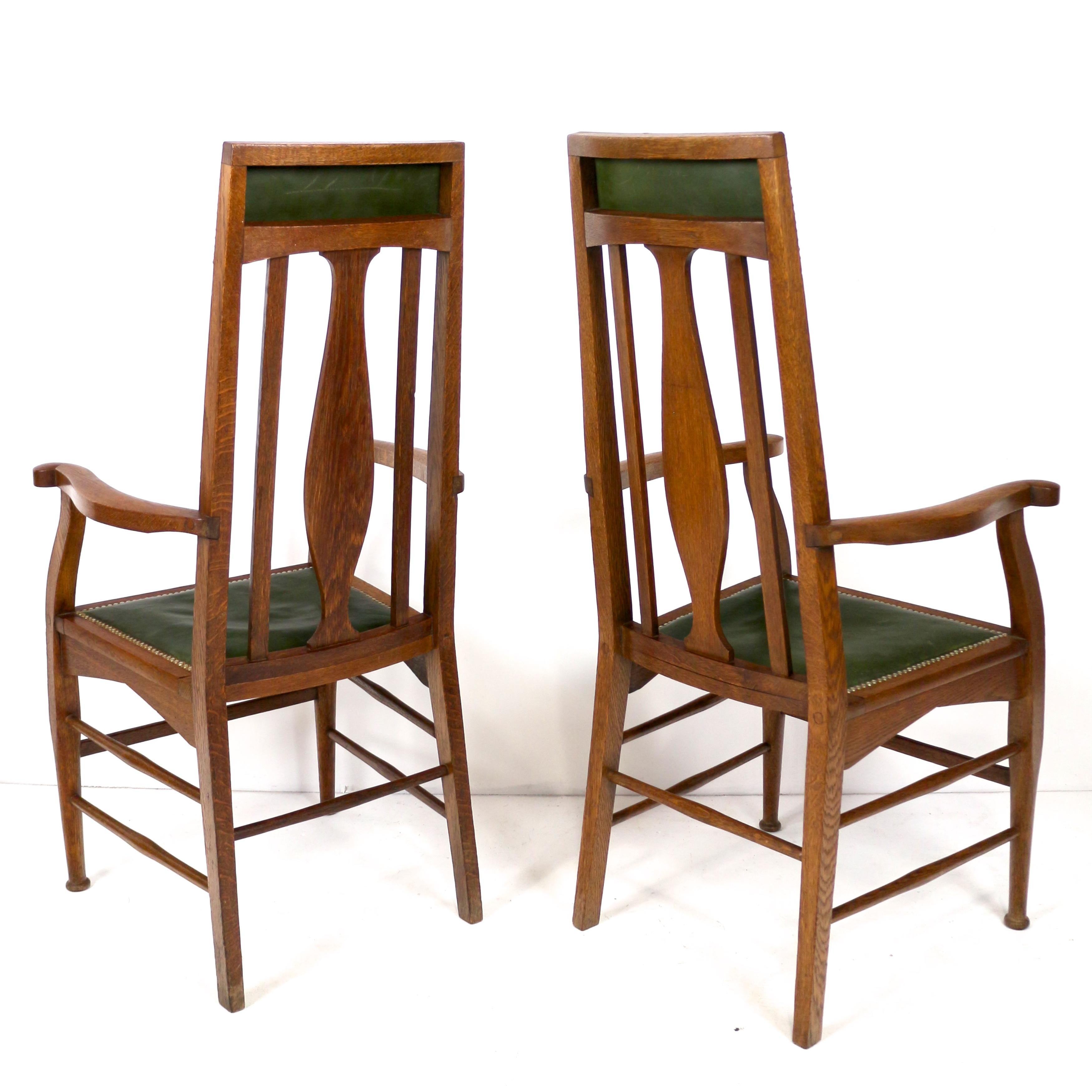 Set di 8 sedie da pranzo scozzesi Arts & Crafts in Oak Oak Attrib. E.A. Taylor in vendita 4