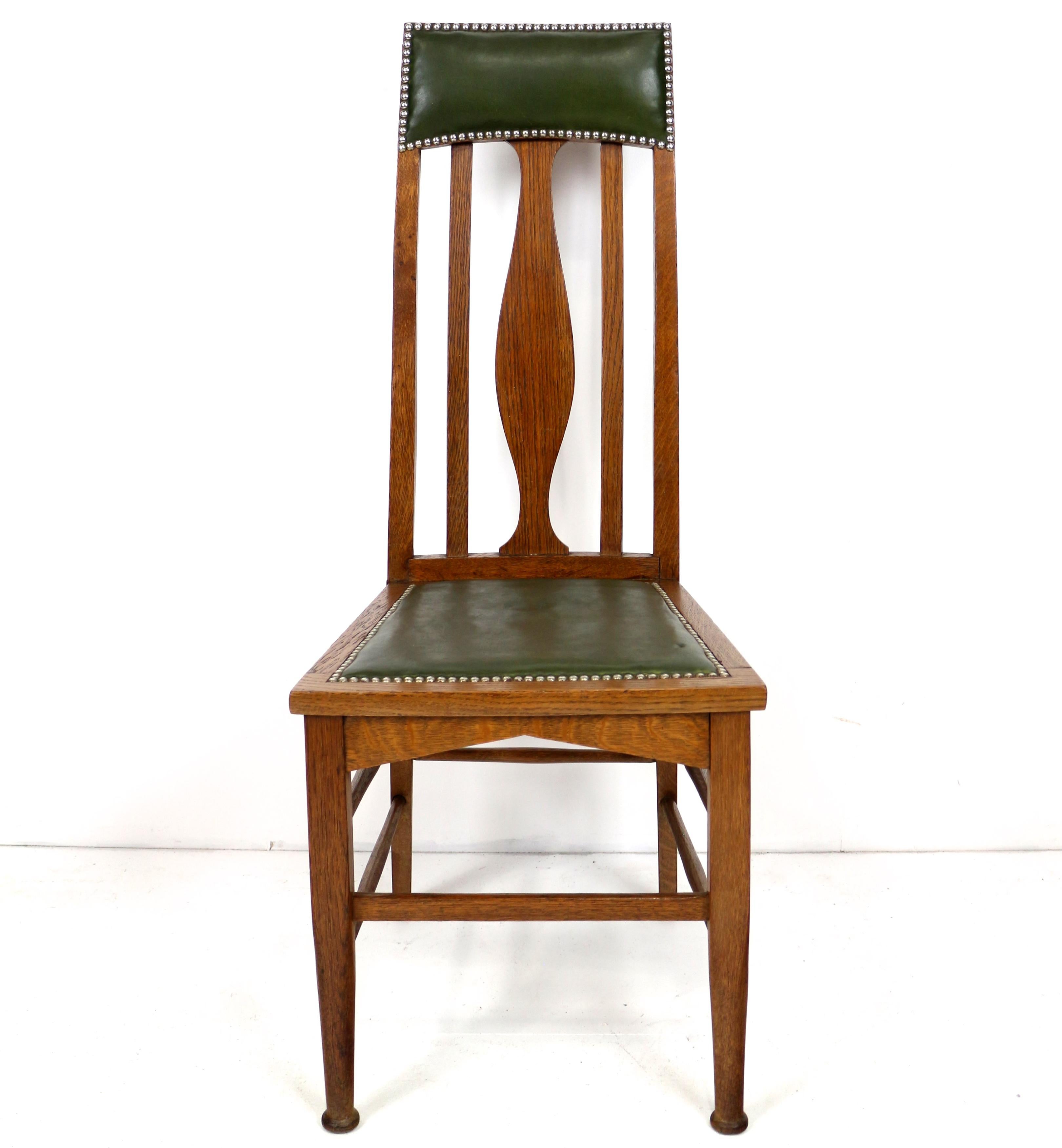 Set di 8 sedie da pranzo scozzesi Arts & Crafts in Oak Oak Attrib. E.A. Taylor in vendita 5