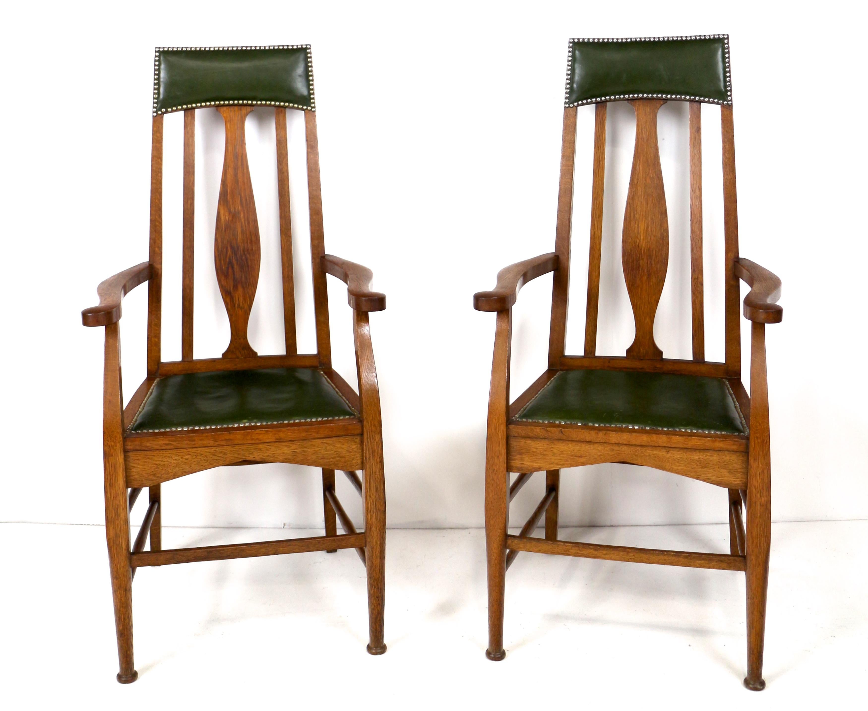 Set di 8 sedie da pranzo scozzesi Arts & Crafts in Oak Oak Attrib. E.A. Taylor in vendita 1