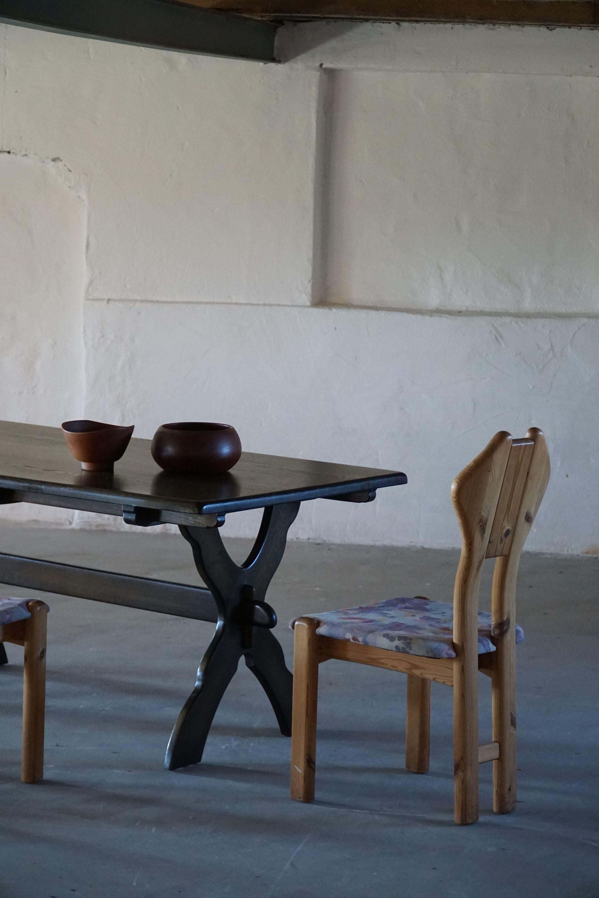 Set of 8 Sculptural Danish Modern Brutalist Dining Chairs in Solid Pine, 1970s 6