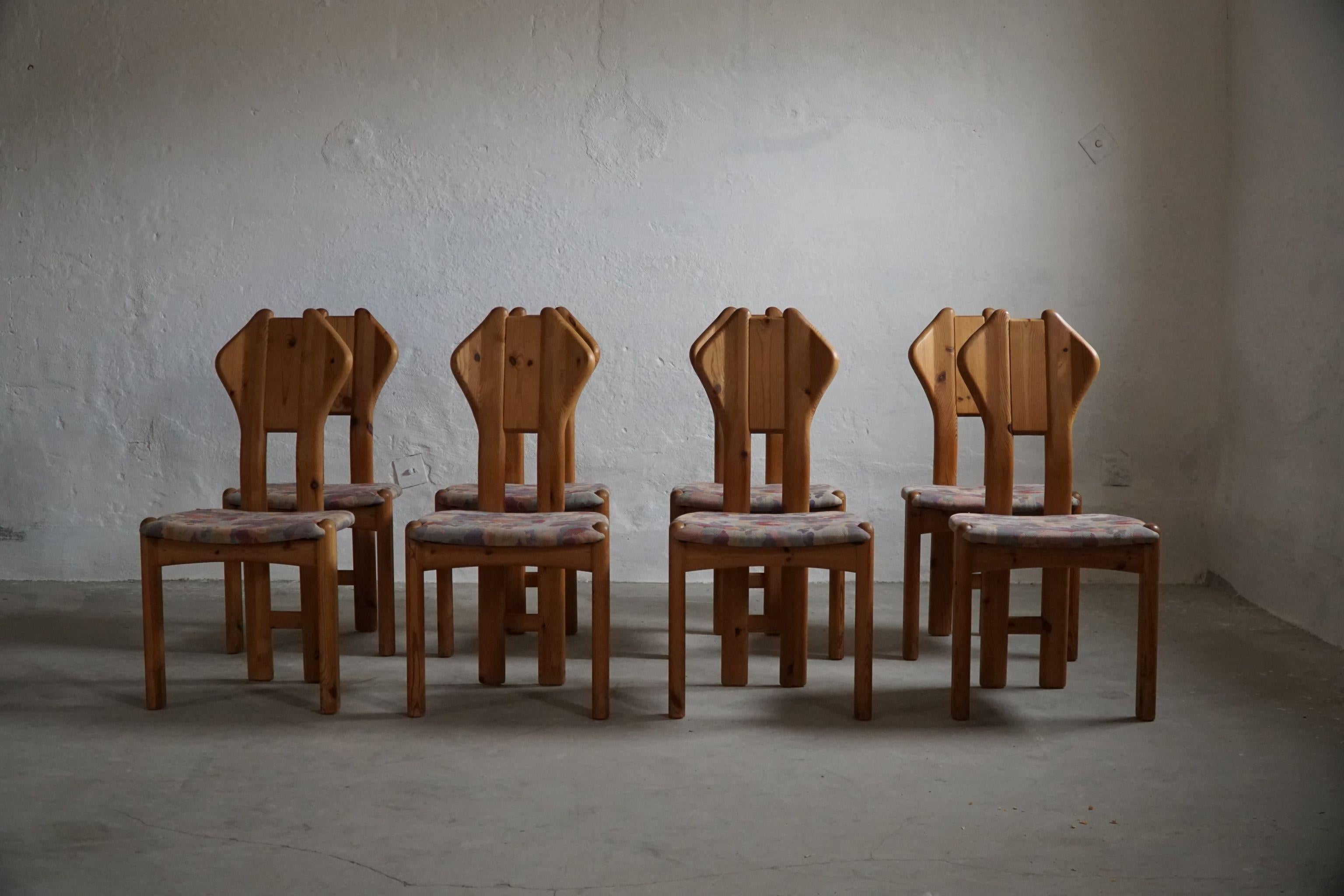 Set of 8 Sculptural Danish Modern Brutalist Dining Chairs in Solid Pine, 1970s 15