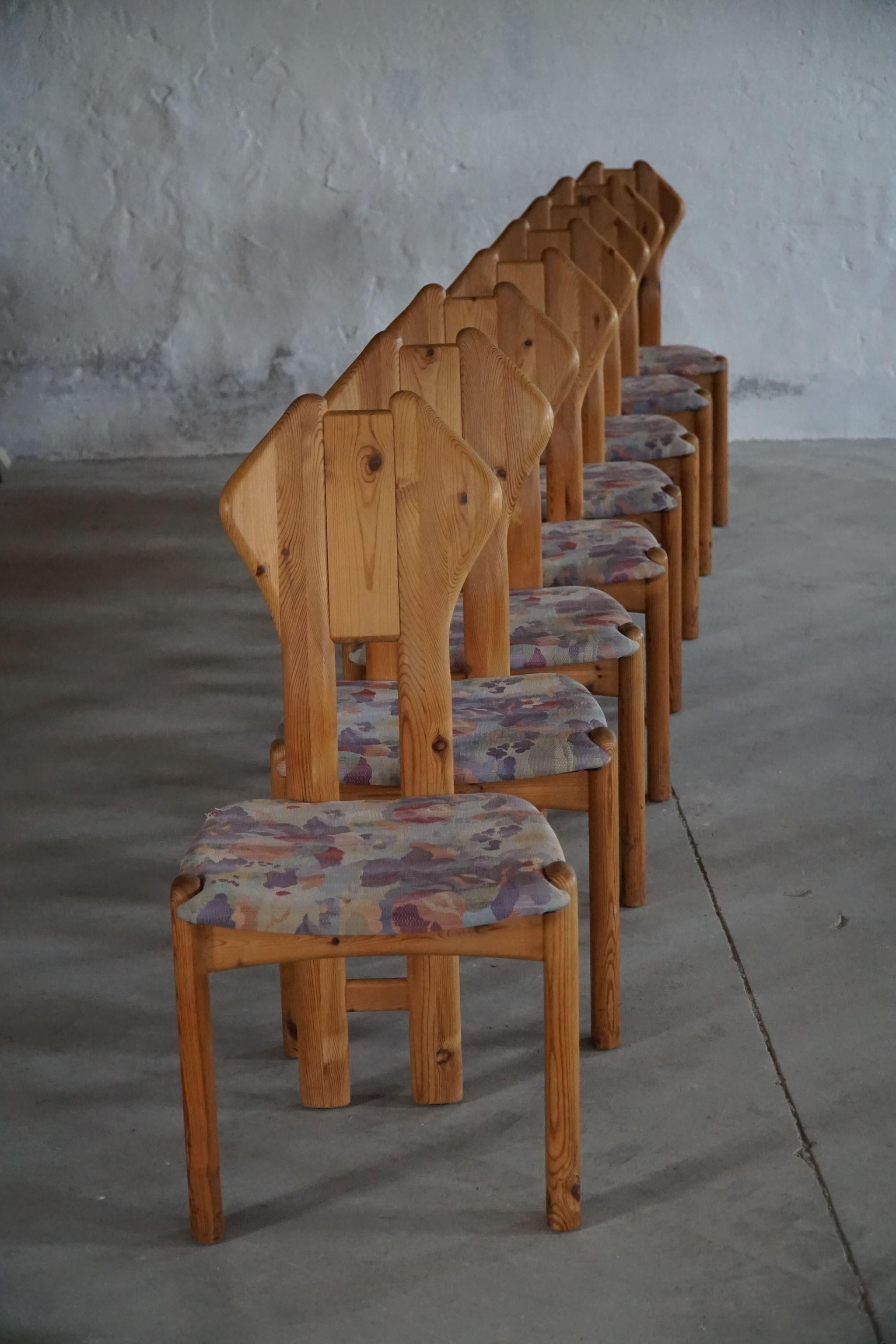 Scandinavian Modern Set of 8 Sculptural Danish Modern Brutalist Dining Chairs in Solid Pine, 1970s