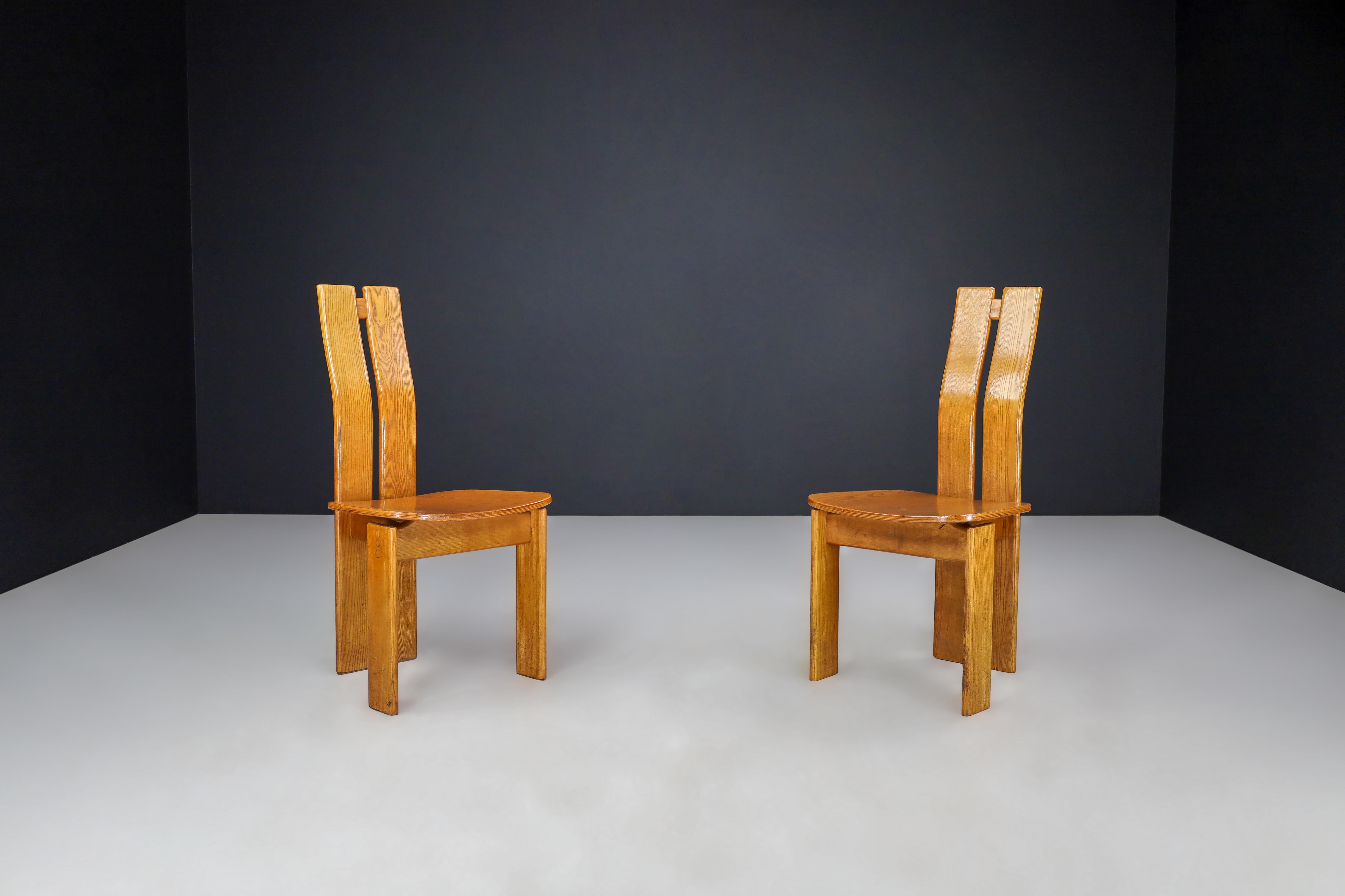Set of 8 Sculptural Dining Chairs in Ash, France, 1970s For Sale 1