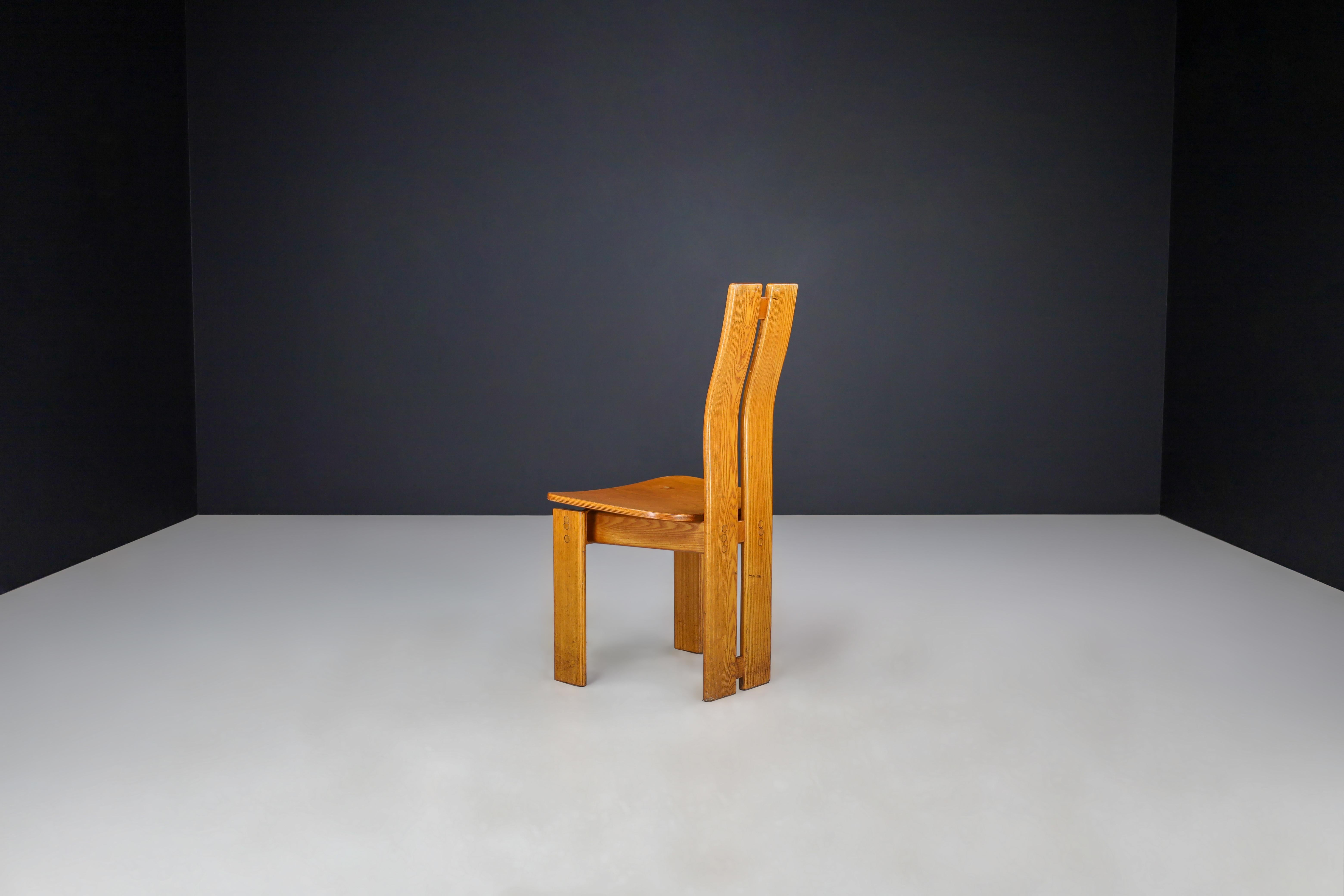 Set of 8 Sculptural Dining Chairs in Ash, France, 1970s For Sale 2