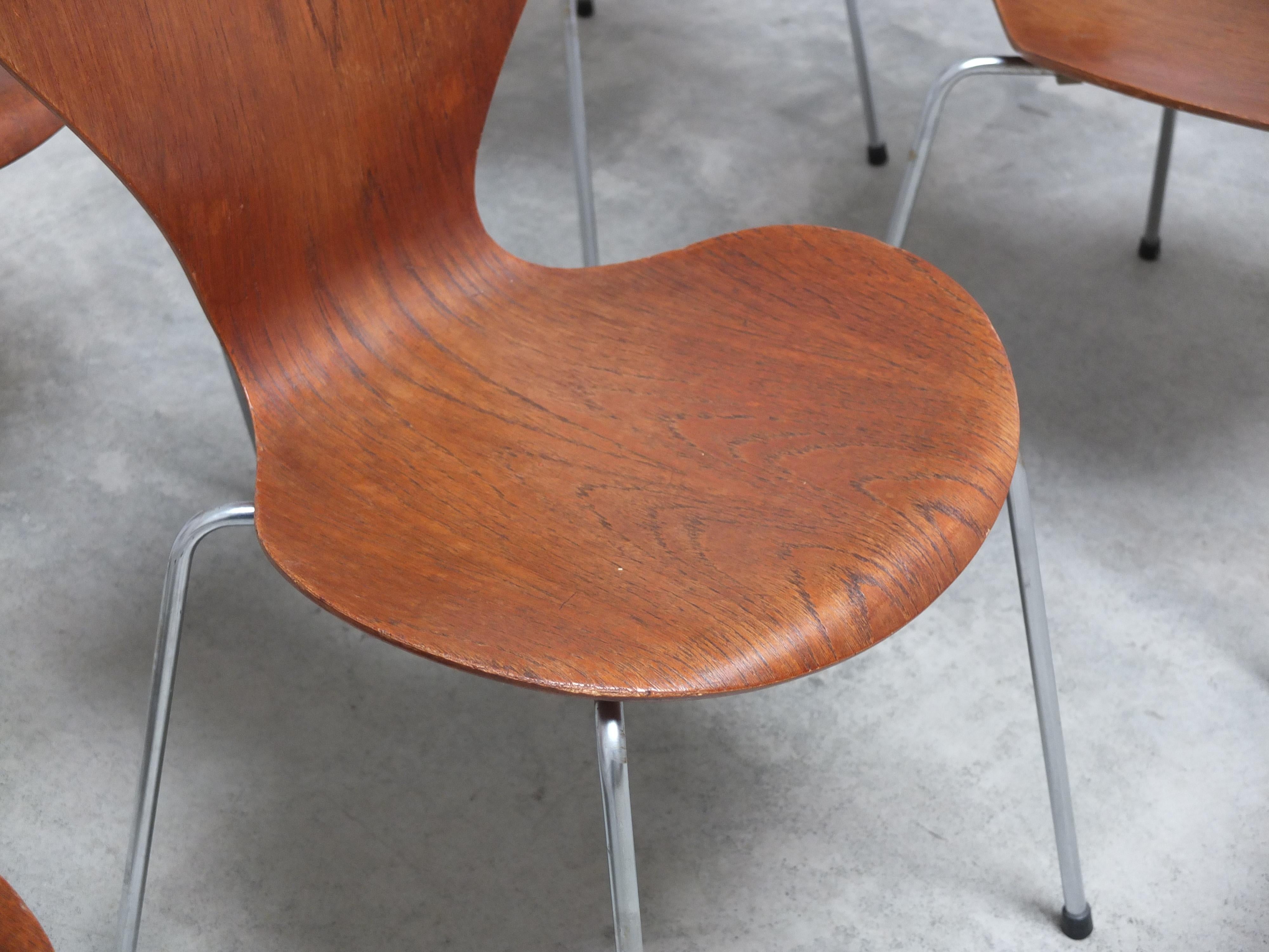 Set of 8 'Series 7' Chairs in Teak by Arne Jacobsen for Fritz Hansen, 1955 3