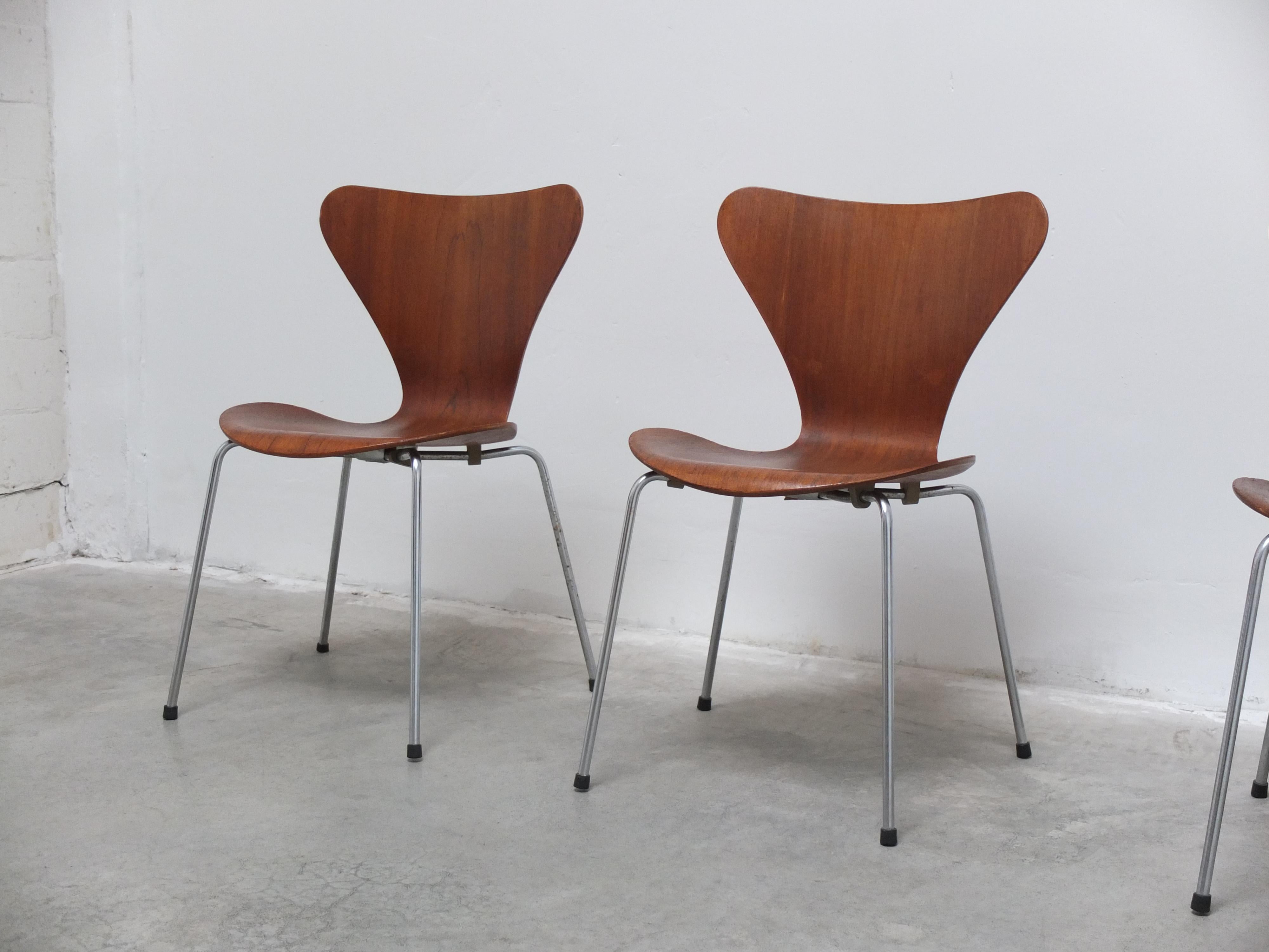 Set of 8 'Series 7' Chairs in Teak by Arne Jacobsen for Fritz Hansen, 1955 7