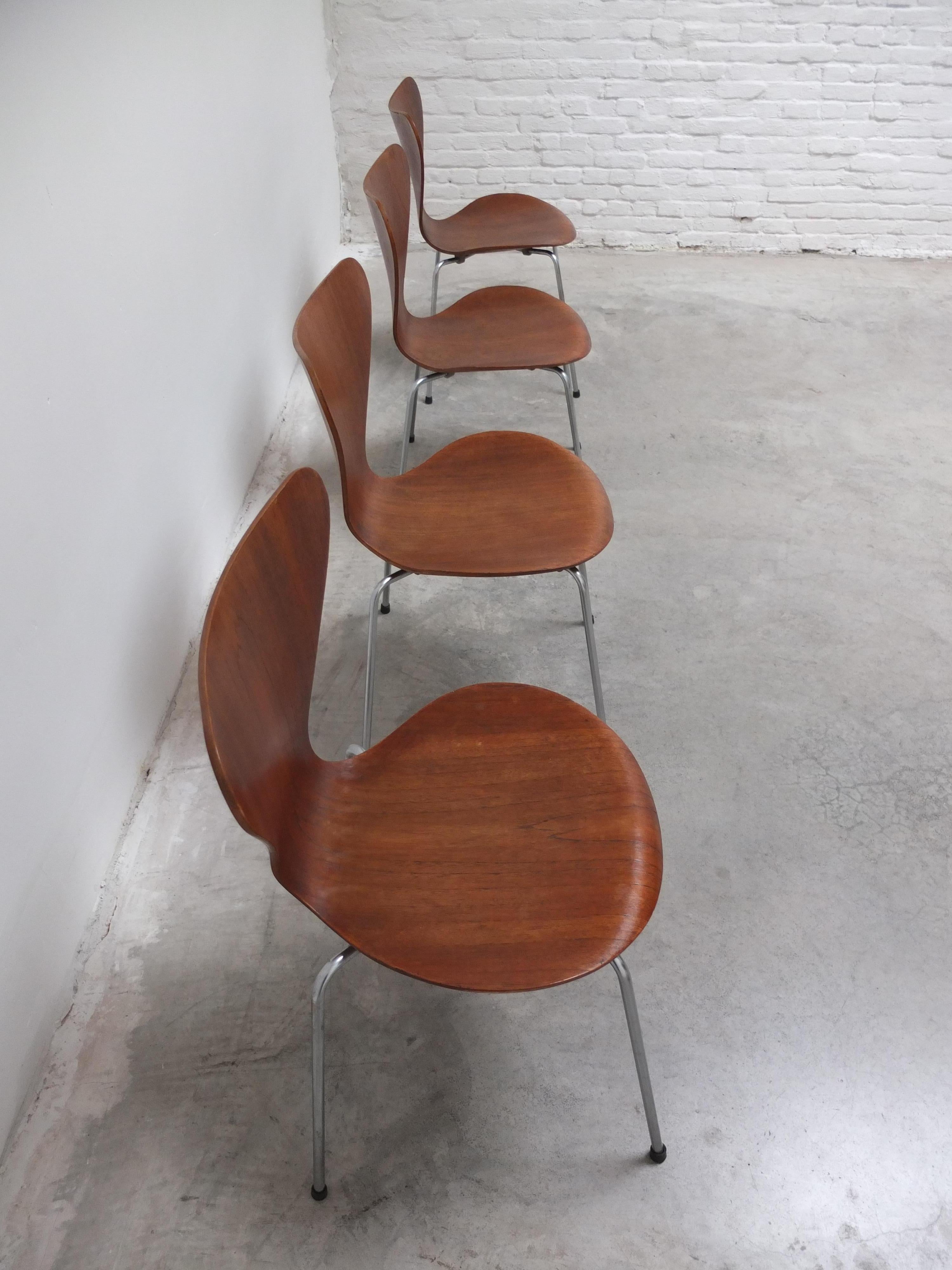 Set of 8 'Series 7' Chairs in Teak by Arne Jacobsen for Fritz Hansen, 1955 8