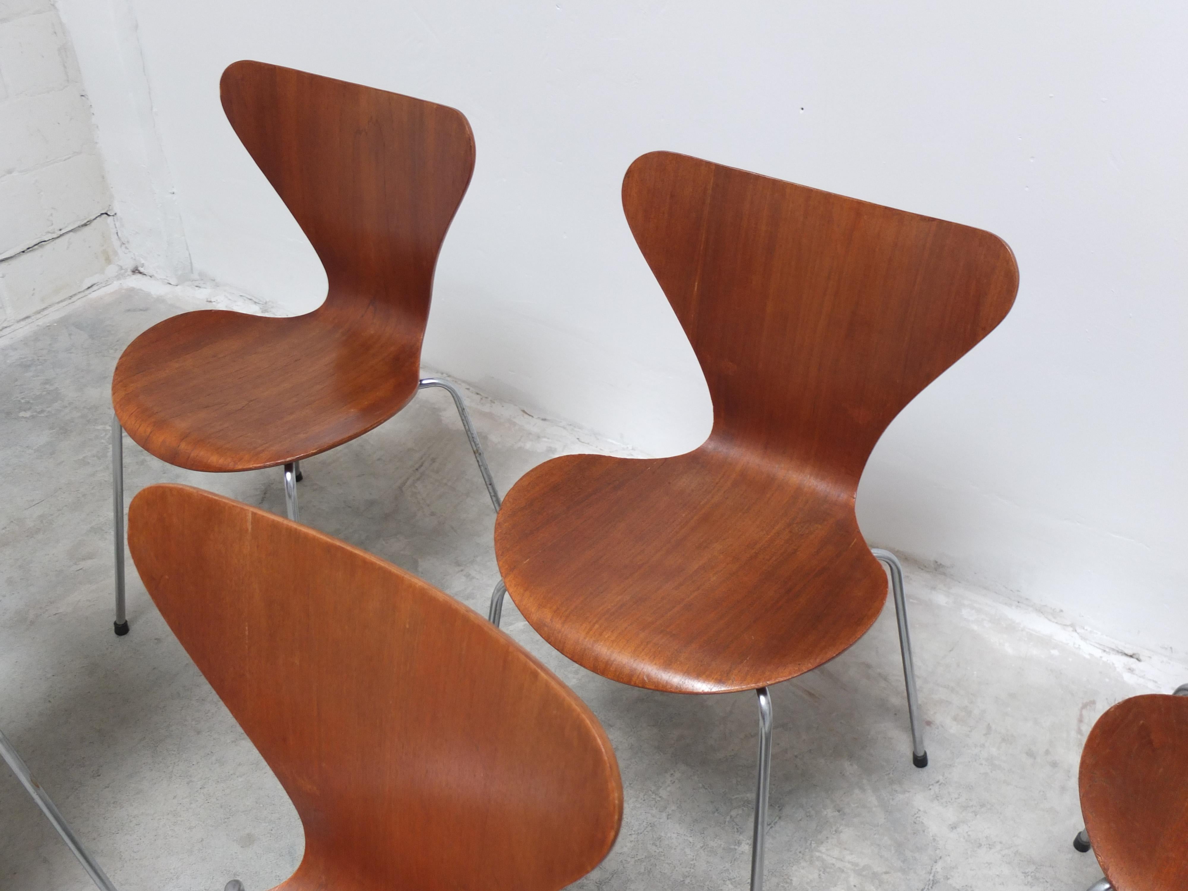Set of 8 'Series 7' Chairs in Teak by Arne Jacobsen for Fritz Hansen, 1955 2