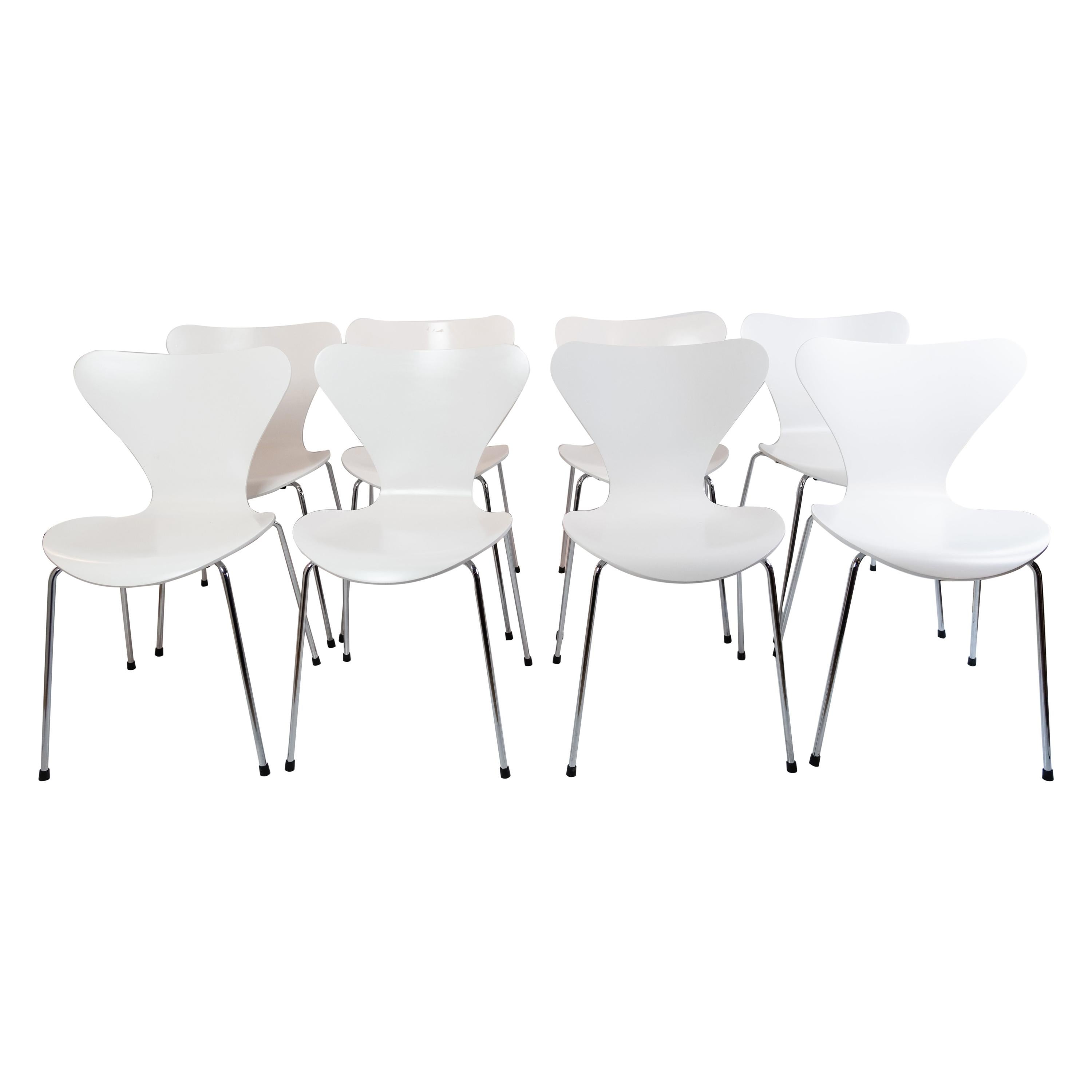 Set of 8 Seven Chairs, Model 3107, Designed by Arne Jacobsen