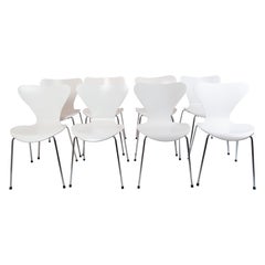 Set of 8 Seven Chairs, Model 3107, Designed by Arne Jacobsen