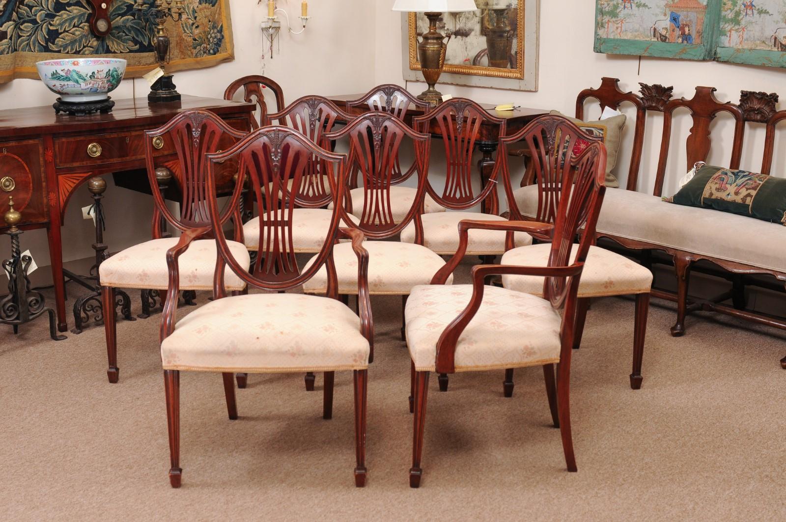 Set of 8 Sheraton Style Mahogany Shield Back Dining Chairs, Early 20th Century 5