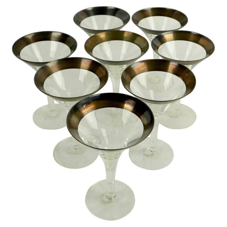 https://a.1stdibscdn.com/set-of-8-silver-band-martini-glasses-attributed-to-dorothy-thorpe-for-sale/1121189/f_175965621579581105105/17596562_master.jpeg?width=768