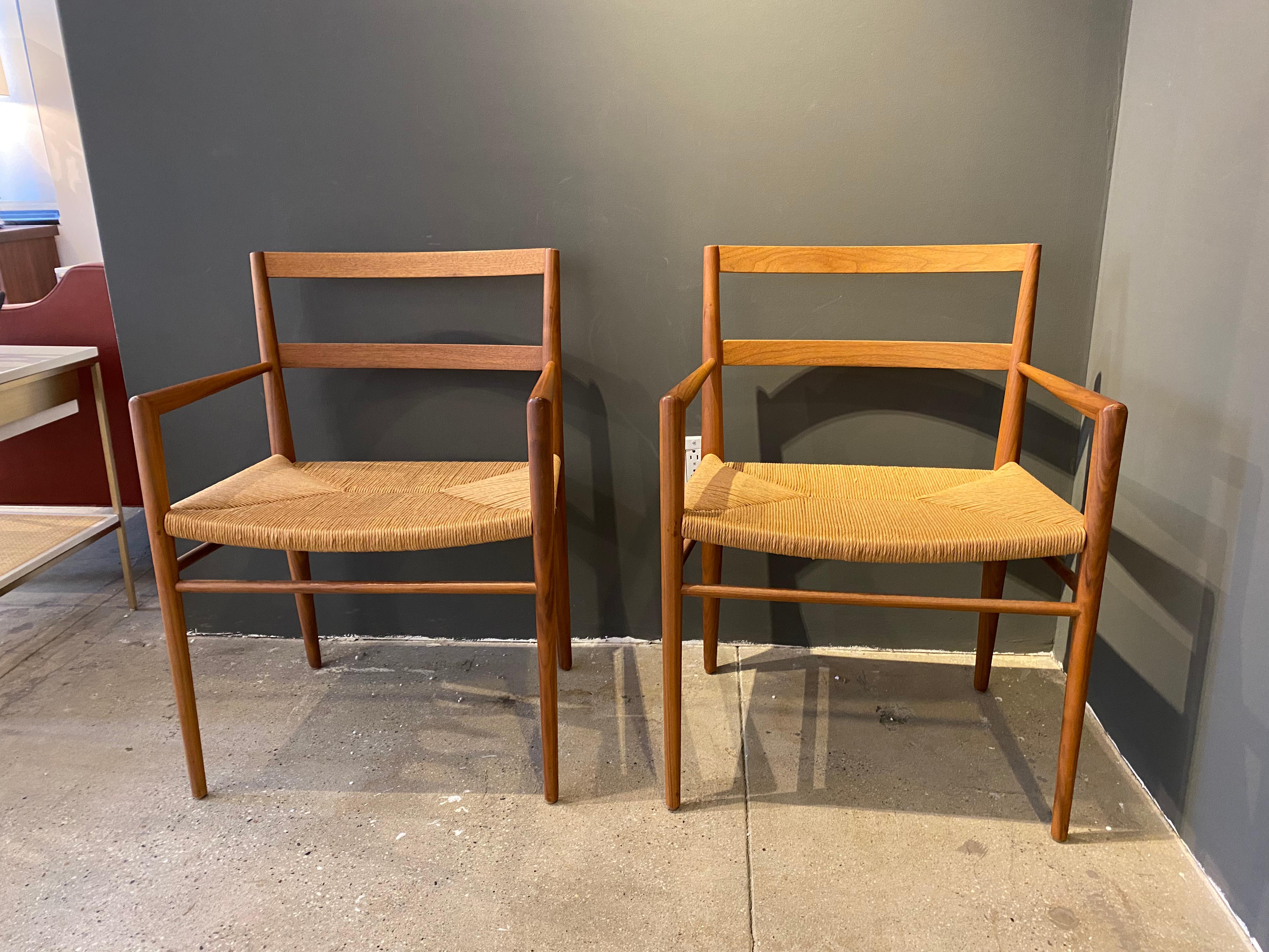 Mid-Century Modern Set of 8 Smilow Design Walnut and Rush Dining Chairs