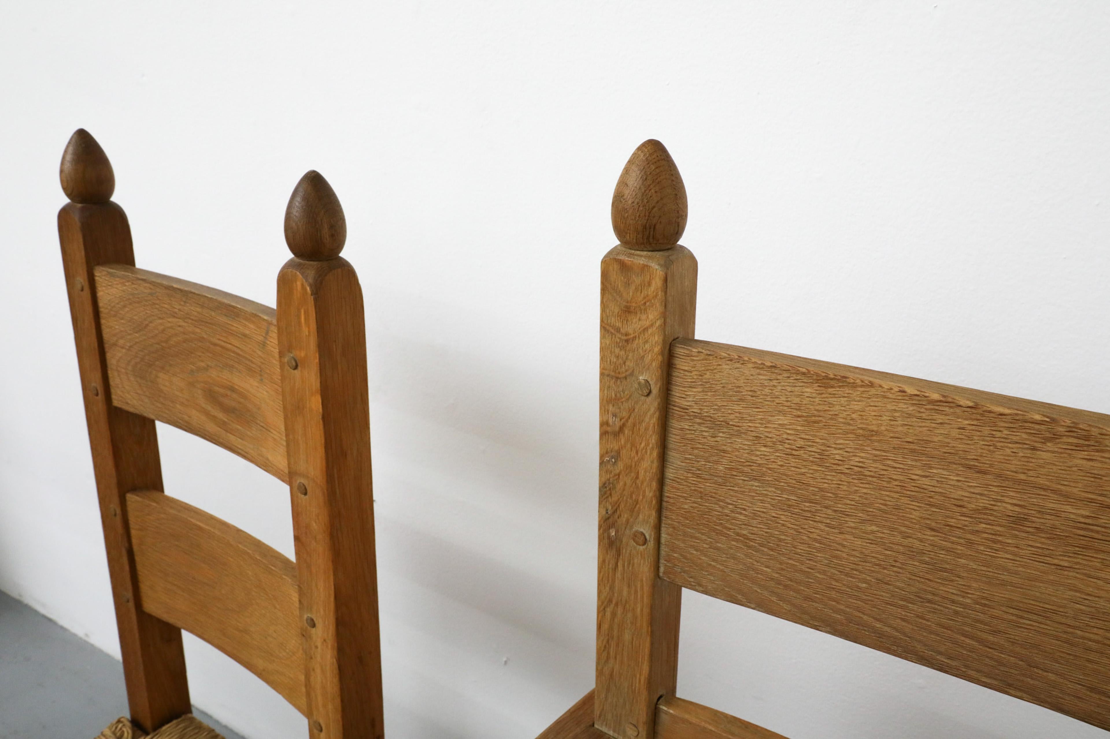 Set of 8 Solid Oak Quaker Style Dining Chairs with Rush Seats 12