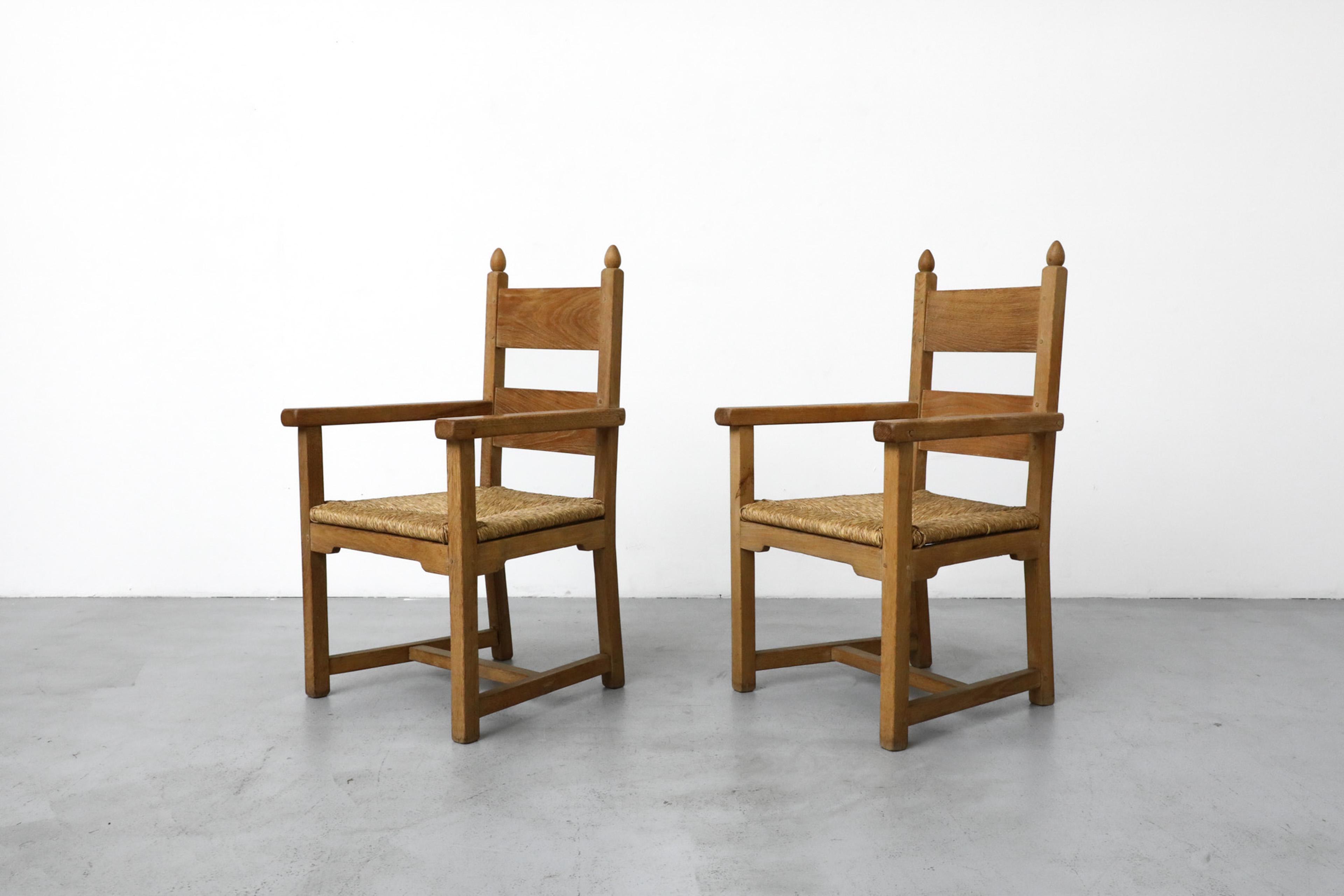 Set of 8 Solid Oak Quaker Style Dining Chairs with Rush Seats 1