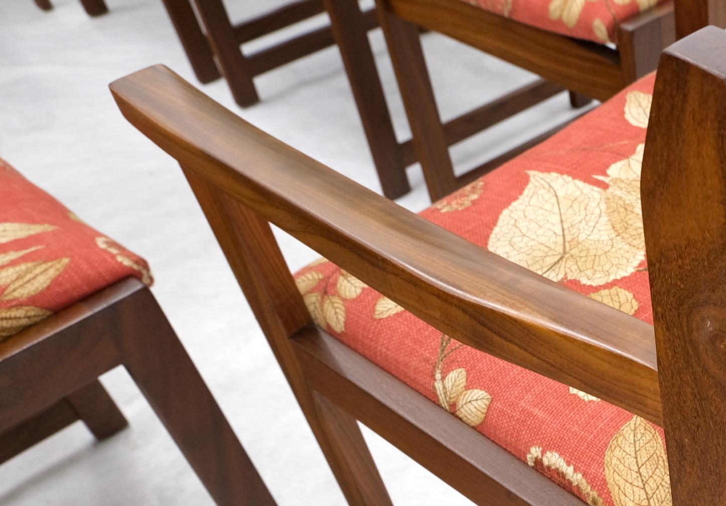 Set di 8 sedie da pranzo a braccio in palissandro massiccio con rivestimento in tessuto di lino rosso in vendita 1