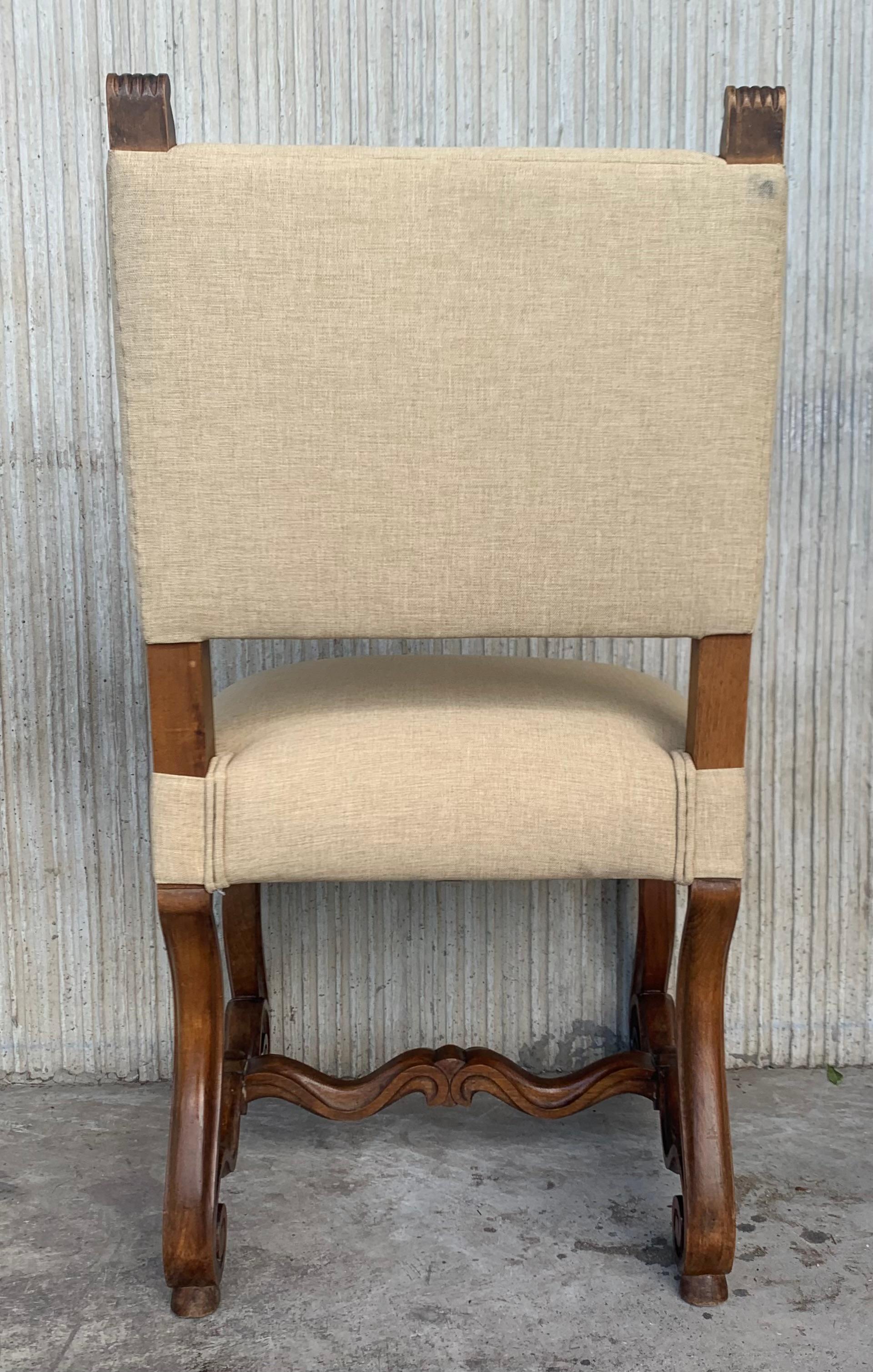 Set of  Eight Spanish Carved Walnut Dining Chairs For Sale 3
