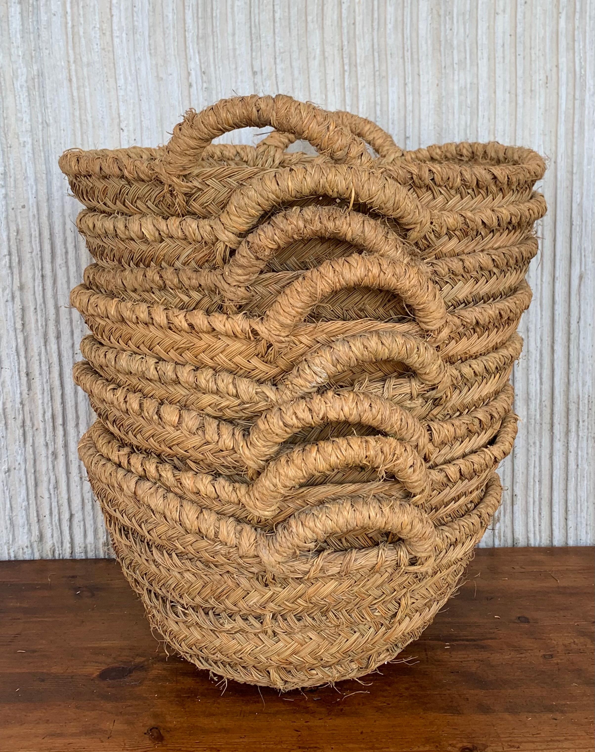 Set of 8 Spanish Woven Wicker Olive Grape Harvest Basket In Good Condition For Sale In Miami, FL