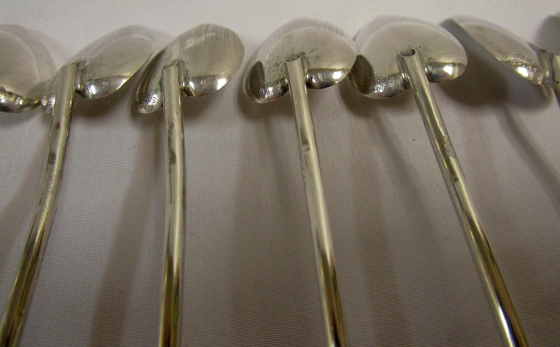 Set of 8 Sterling Silver Mint Julep Iced Tea Straw Spoons with Heart Shape Bowls In Excellent Condition In Savannah, GA