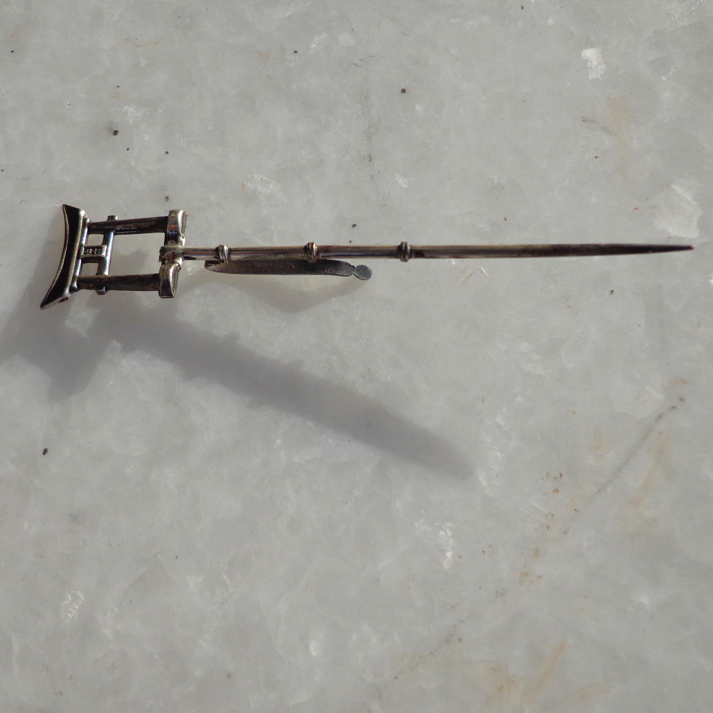 Vittoriano Set di 8 spille per capelli a tema orientale in argento Sterling di Spritzer & Fuhrmann in vendita