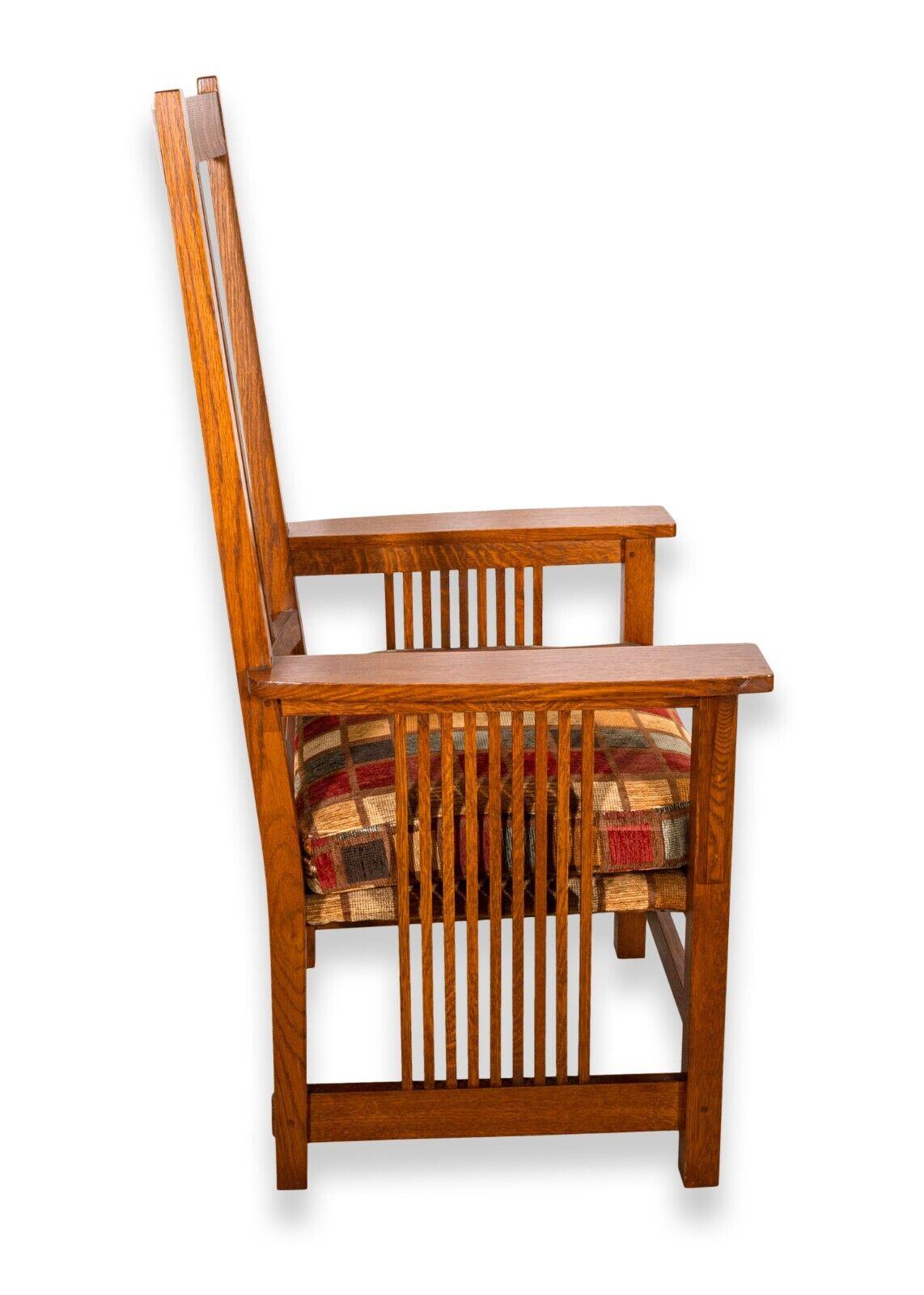 Late 20th Century Set of 8 Stickley 1989 Mission Spindle Frank Lloyd Wright Style Dining Chairs