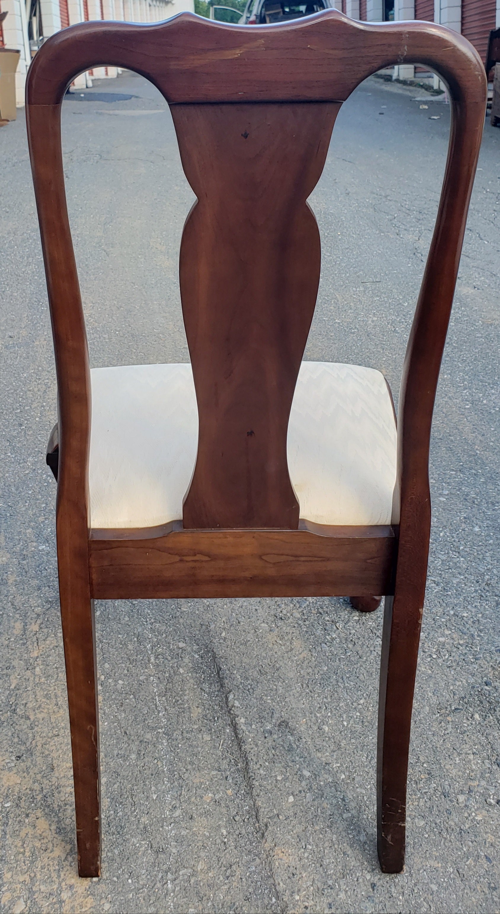 Set of 8 Stickley Queen Anne Anniversary Cherry Dining Chairs, circa 1989 5