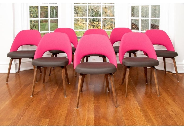 Set of 8 Striking Two Tone Custom Chairs in Mid Century Style For Sale