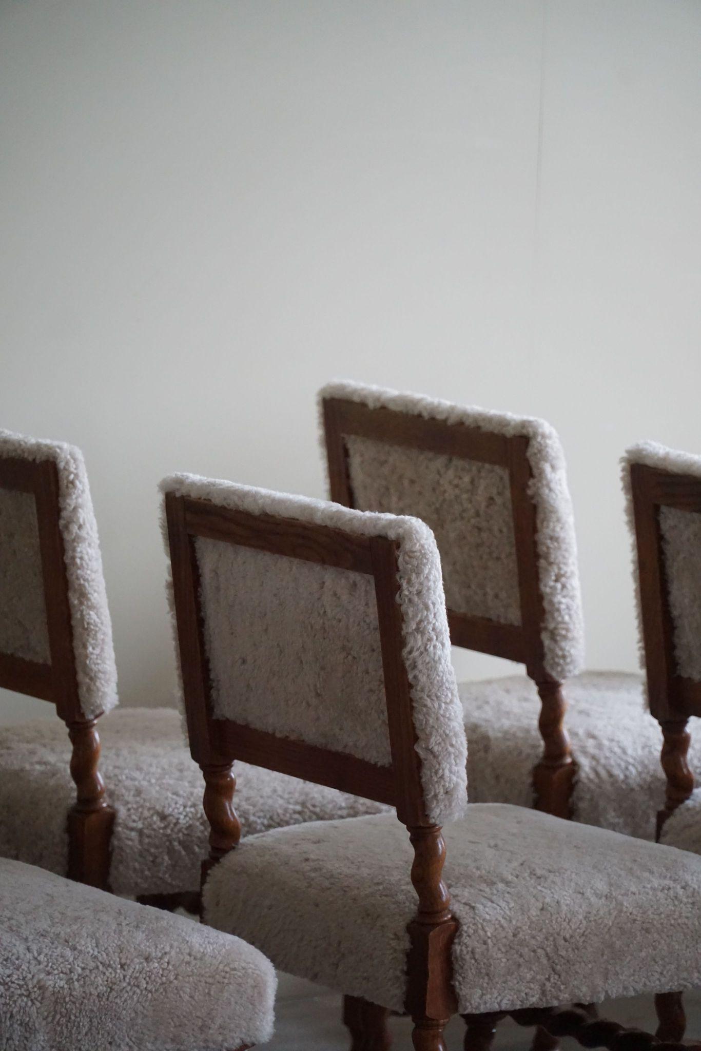 Set of 8 Swedish Baroque Style Dining Chairs, Reupholstered in Lambswool, 1920s 3
