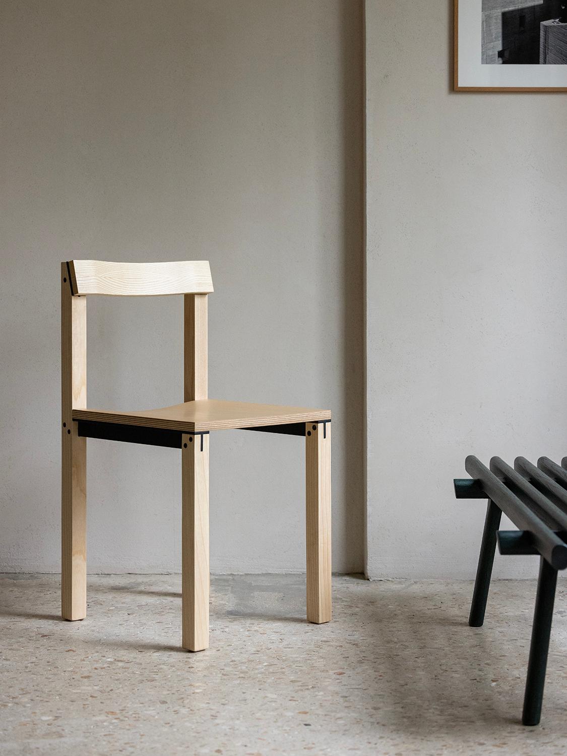 Ensemble de 8 chaises Tal Ash par Kann Design en vente 1
