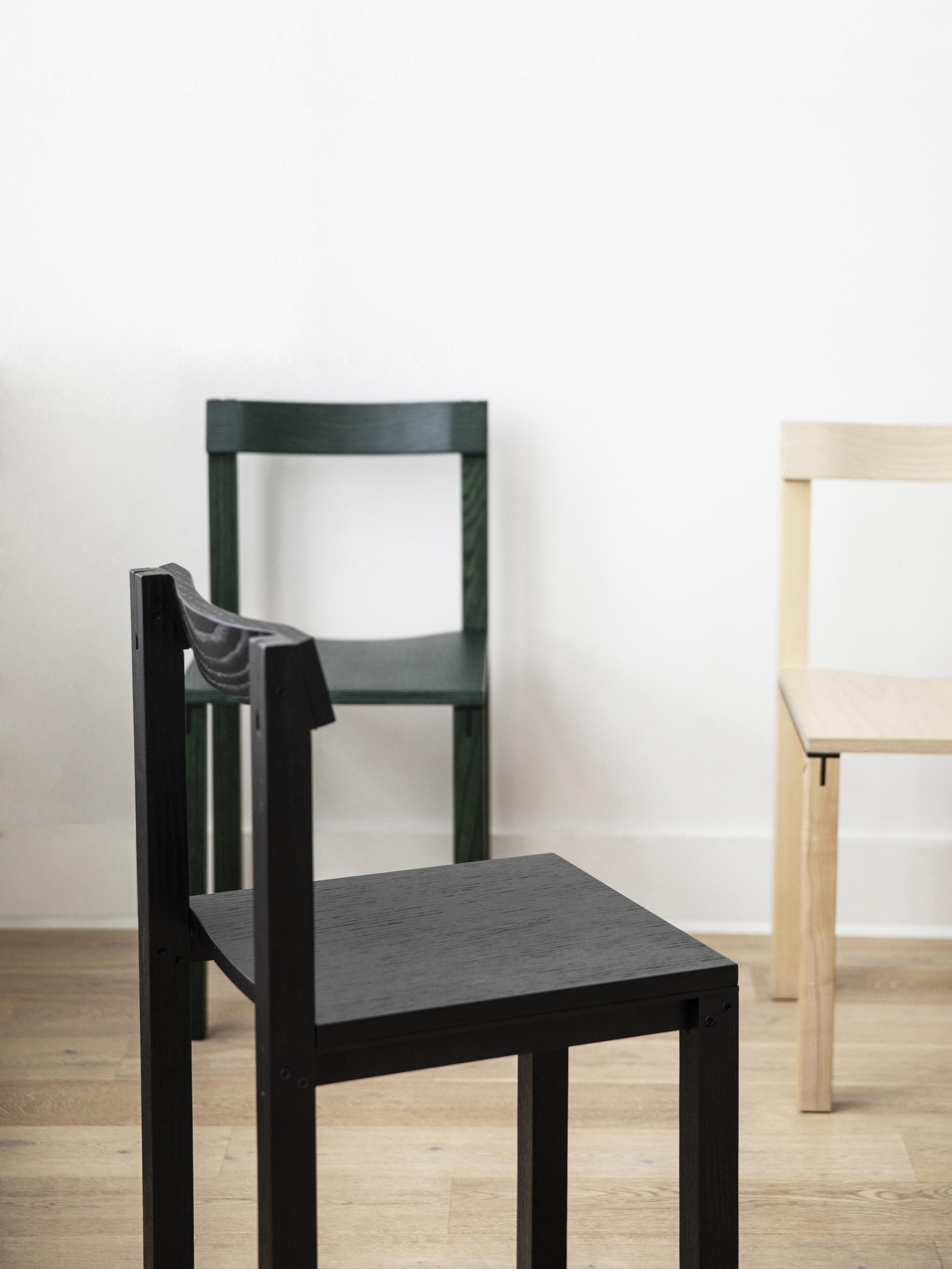 Post-Modern Set of 8 Tal Black Oak Chairs by Kann Design For Sale