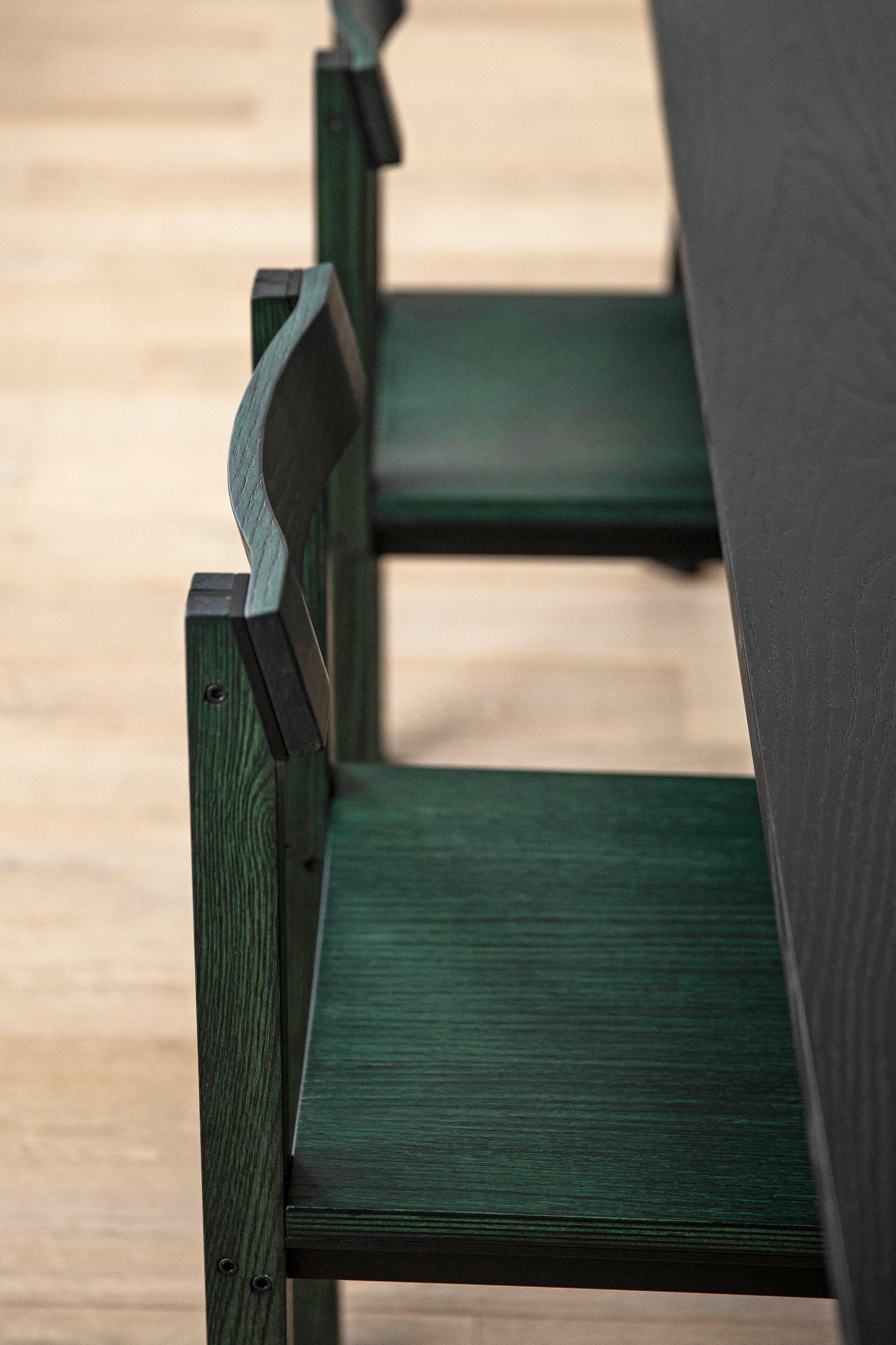 Satz von 8 Stühlen aus Talgrüner Eiche von Kann Design im Angebot 4
