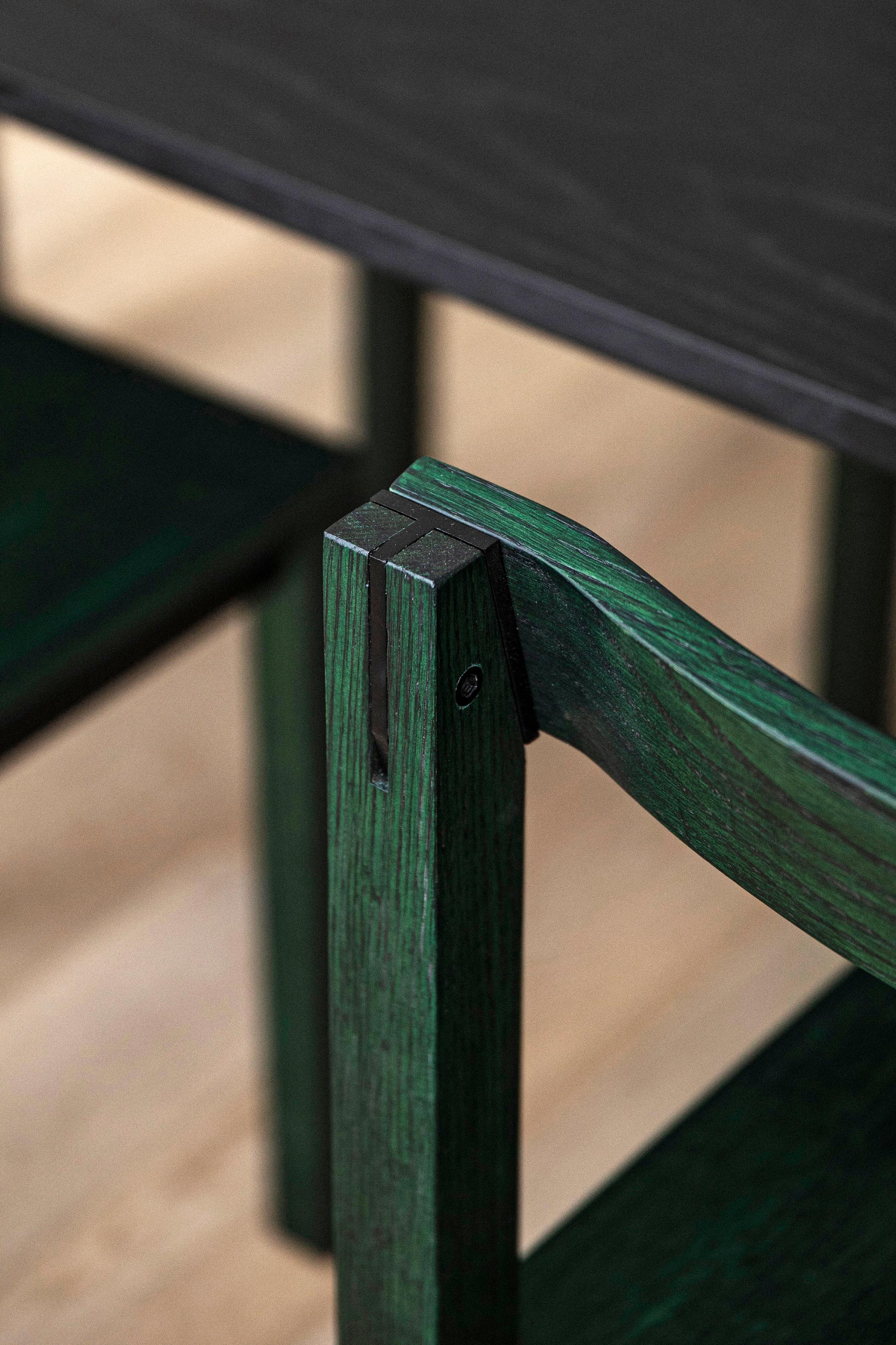 Satz von 8 Stühlen aus Talgrüner Eiche von Kann Design im Angebot 5