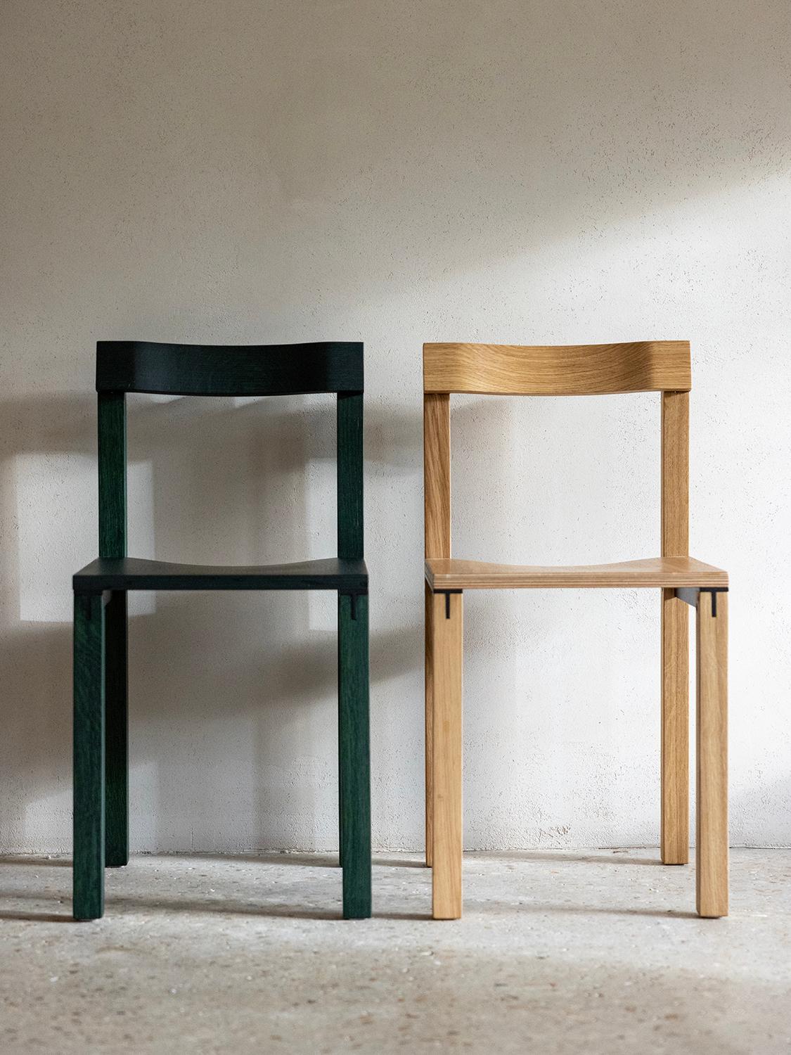 Set of 8 Tal Green Oak Chairs by Kann Design For Sale 8