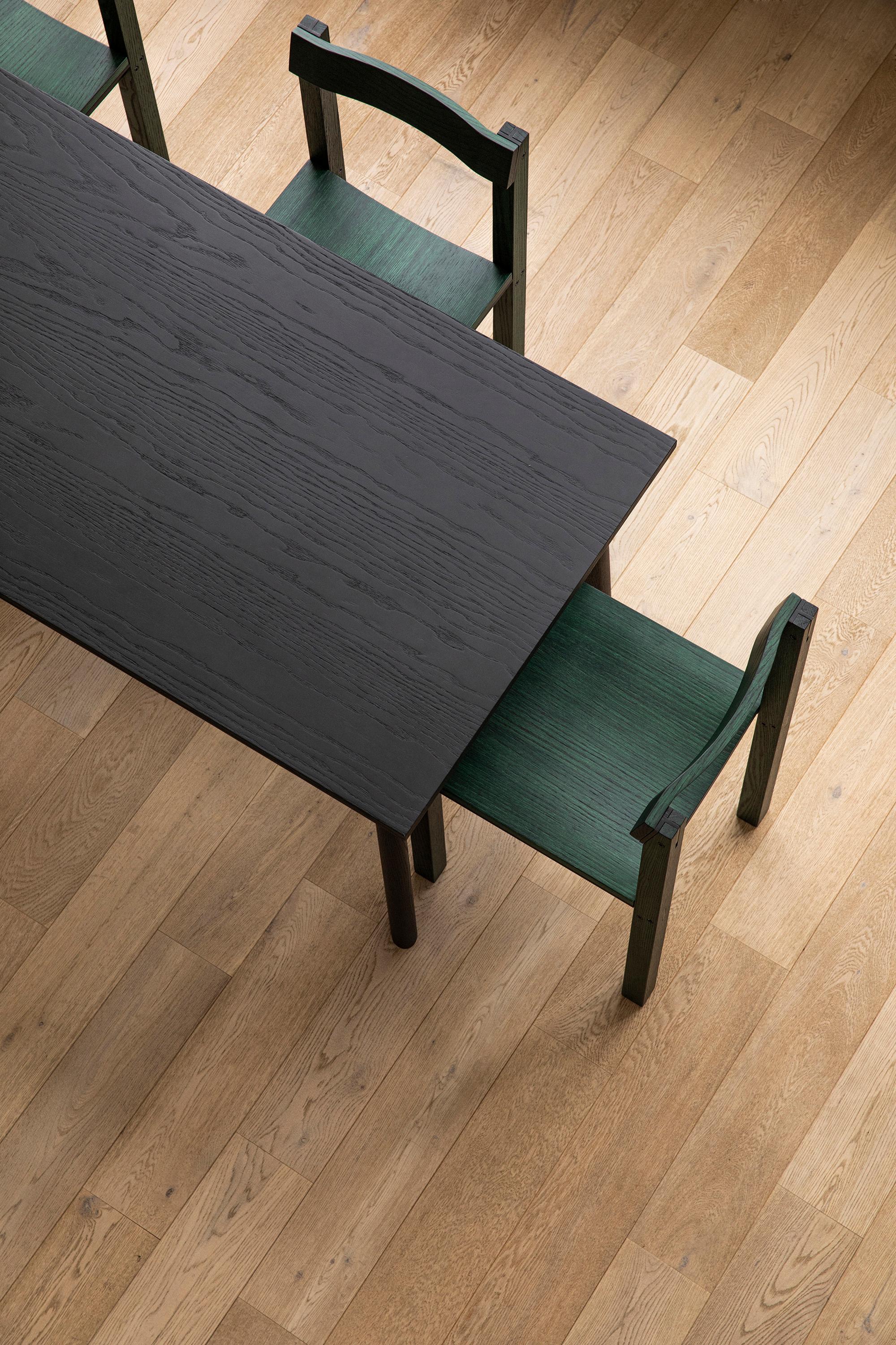 Satz von 8 Stühlen aus Talgrüner Eiche von Kann Design (21. Jahrhundert und zeitgenössisch) im Angebot