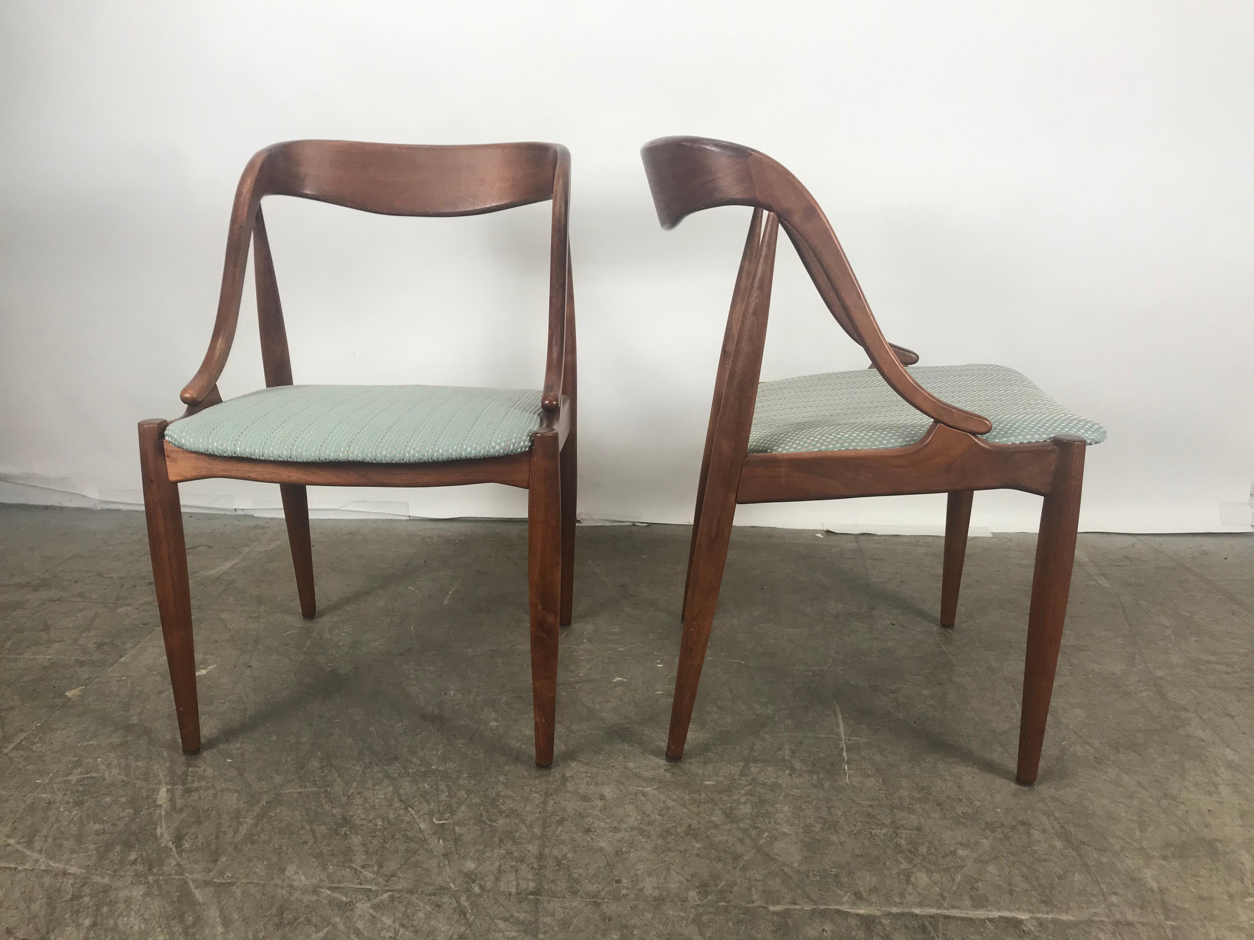 Set of 8 Teak Dining Chairs by Johannes Andersen for Moreddi, Denmark In Good Condition In Buffalo, NY