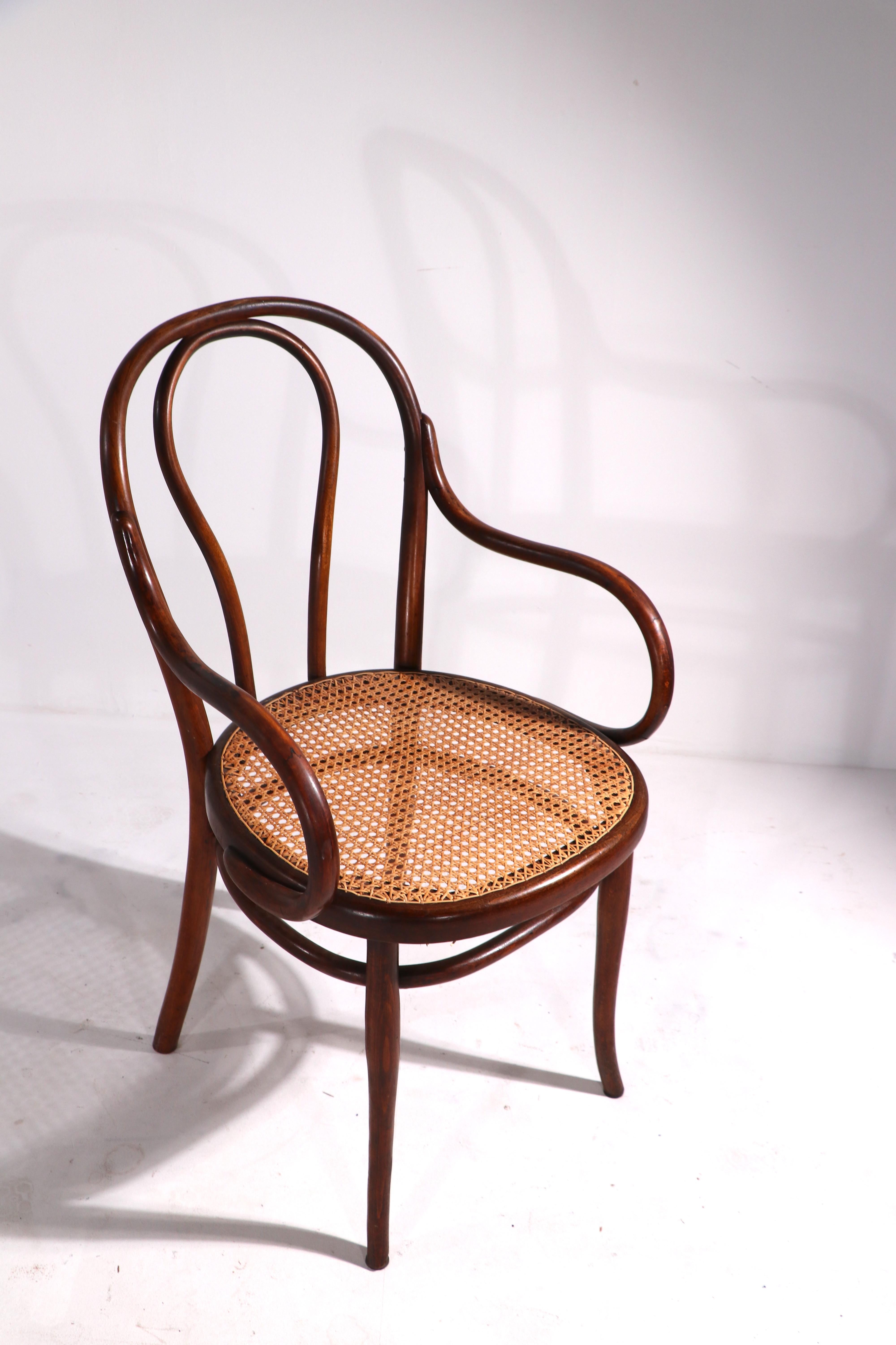 20th Century Set of 8 Thonet Bentwood Dining Chairs ca. 1900- 1920's
